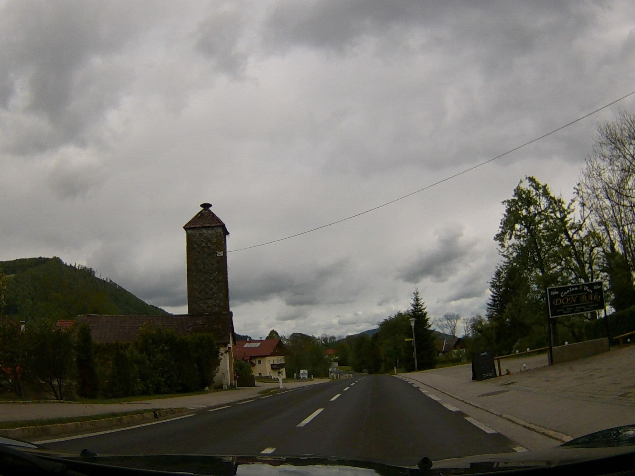 Street view near Don Bak 3, Sankt Georgen im Attergau — © oferi (CC BY-SA · Mapillary)
