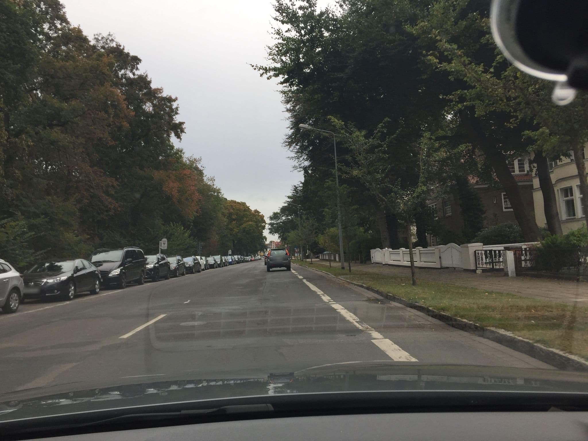 Street view near Luv und Lee, Warnemünde — © atze777 (CC BY-SA · Mapillary)