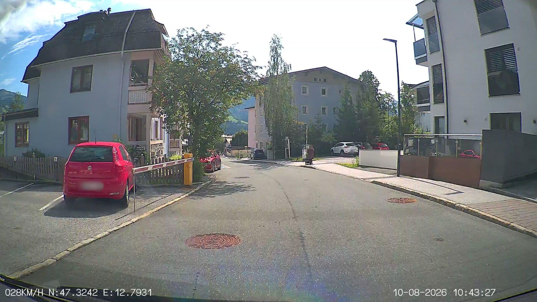 Street view near Pension Alpenrose, Zell am See — © heetENkoel (CC BY-SA · Mapillary)