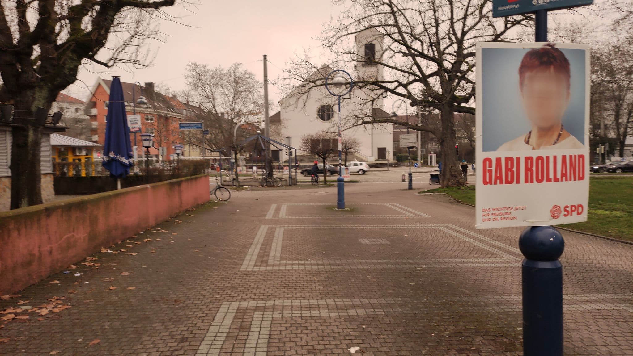 Street view near paradies, Freiburg — © klimakas (CC BY-SA · Mapillary)