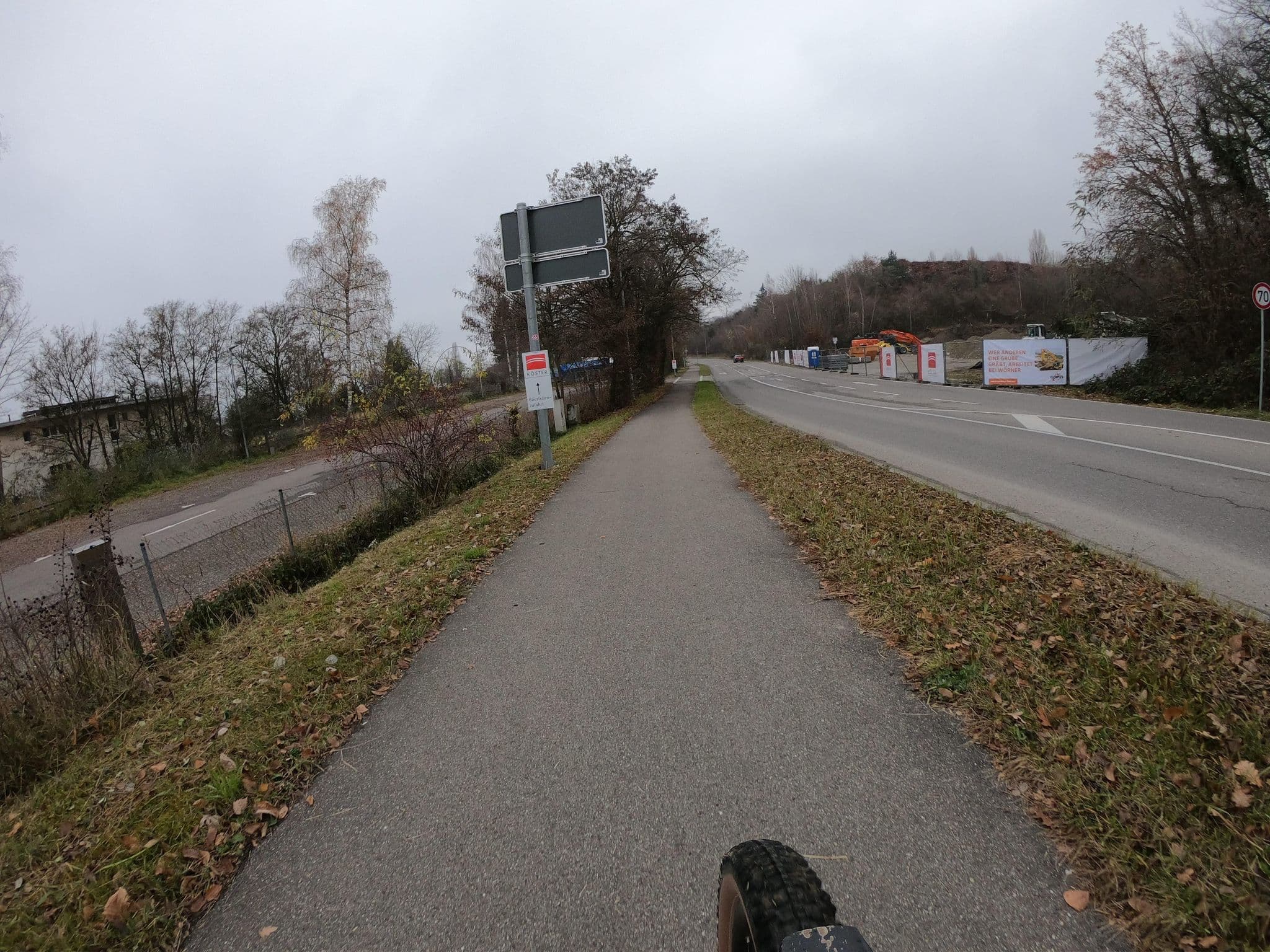 Street view near Reisemobilhafen Überlingen Ost, Überlingen — © mcliquid (CC BY-SA · Mapillary)