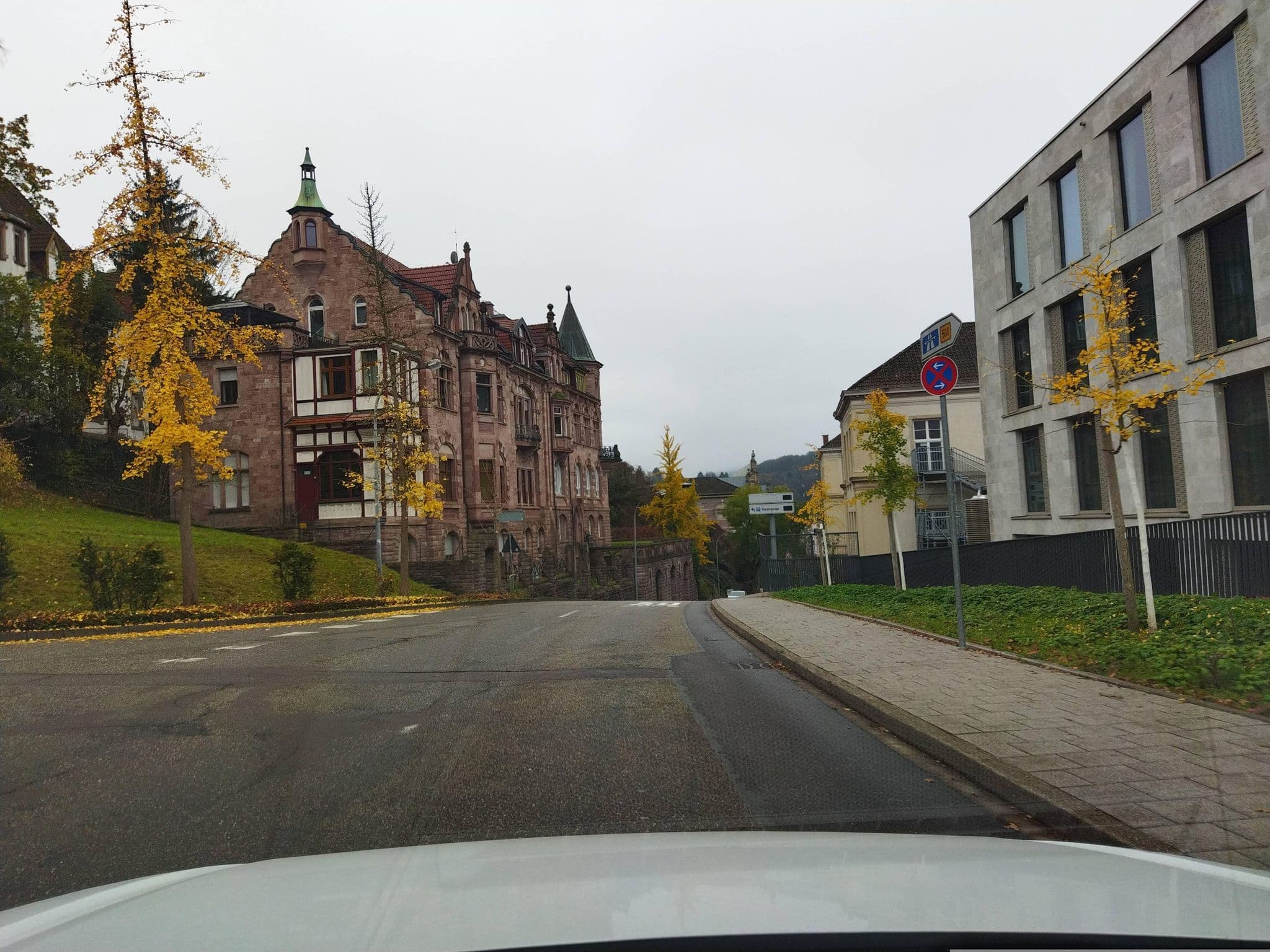 Street view near Tribe Hotel, Baden-Baden — © changchun1 (CC BY-SA · Mapillary)