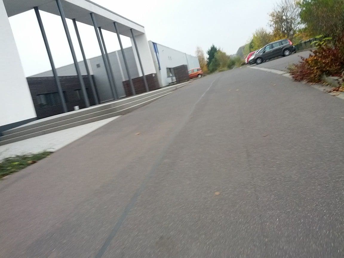 Street view near Wohnmobilstellplatz Wartburg Golfpark, Eisenach — © zoegglmeyr (CC BY-SA · Mapillary)