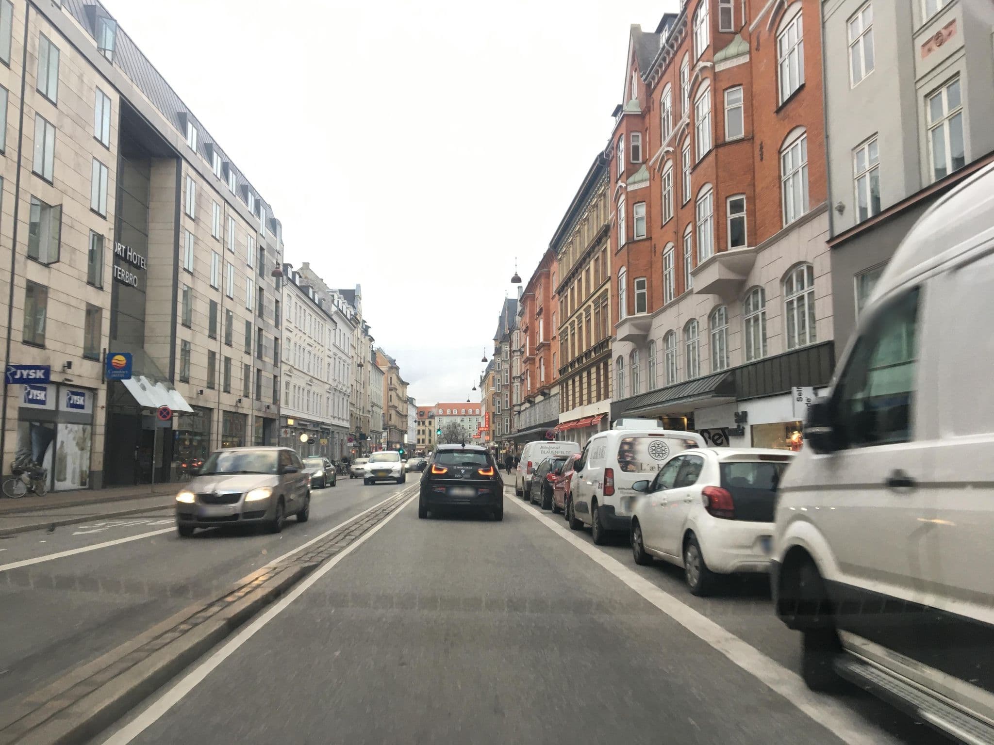 Street view near Comfort Hotel Vesterbro, Copenhagen — © signout (CC BY-SA · Mapillary)