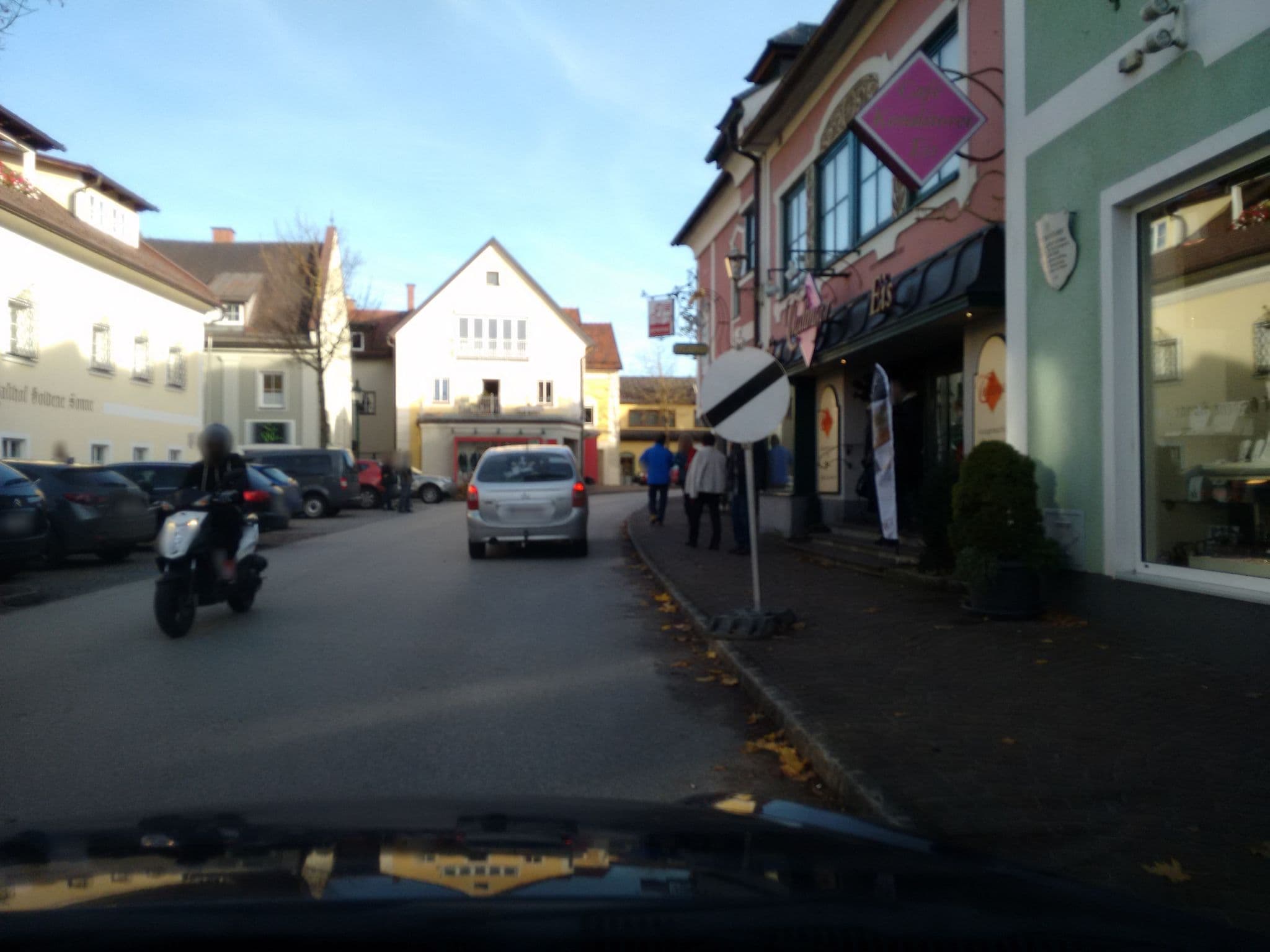 Street view near Gasthof Kemmetmüller, Windischgarsten — © gzin (CC BY-SA · Mapillary)