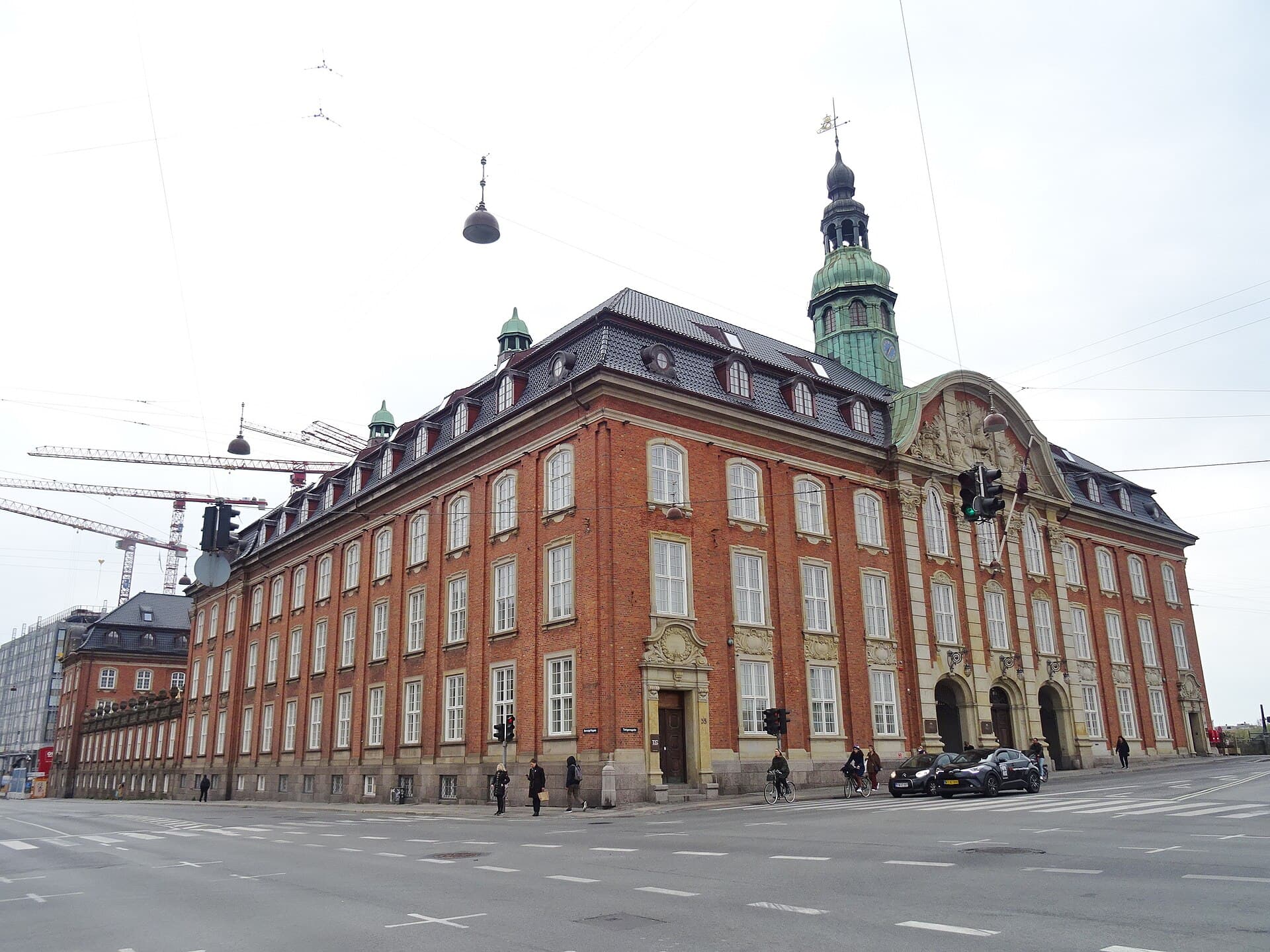 Villa Copenhagen (via Wikimedia Commons, CC BY-SA 4.0)