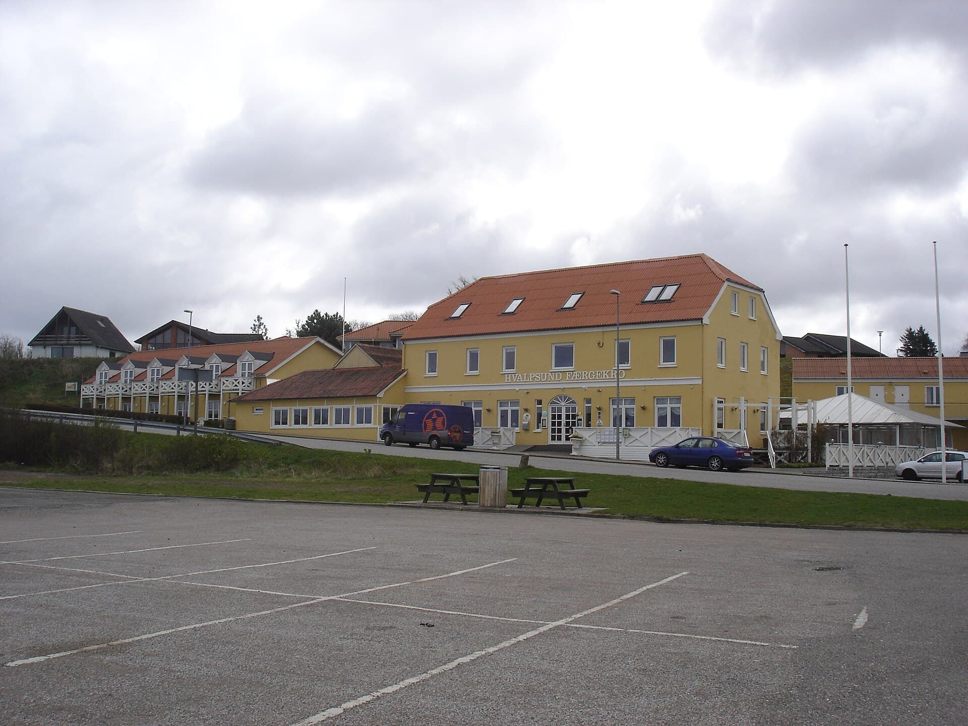 Hvalpsund Færgekro (via Wikimedia Commons, CC BY-SA 3.0)