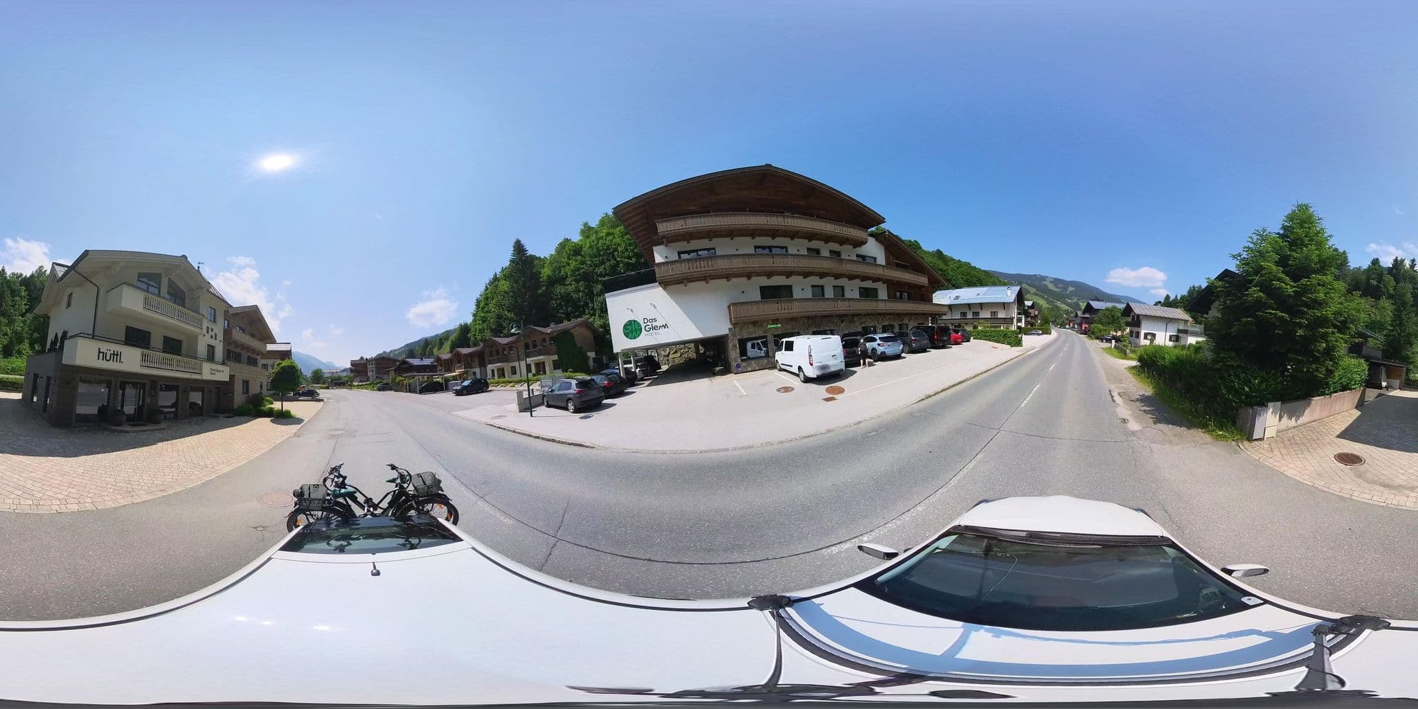 Street view near Mulk hotel, Saalbach — © osmplus_org (CC BY-SA · Mapillary)