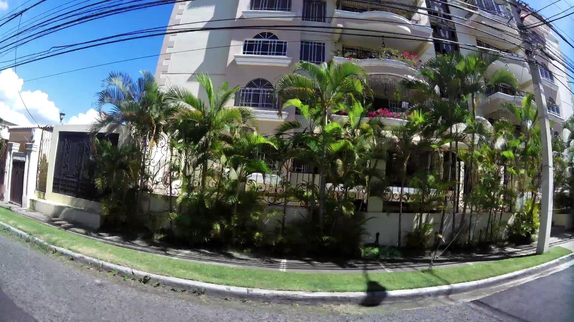 Street view near Residencial Marquez, Santiago de los Caballeros — © kaartcam (CC BY-SA · Mapillary)