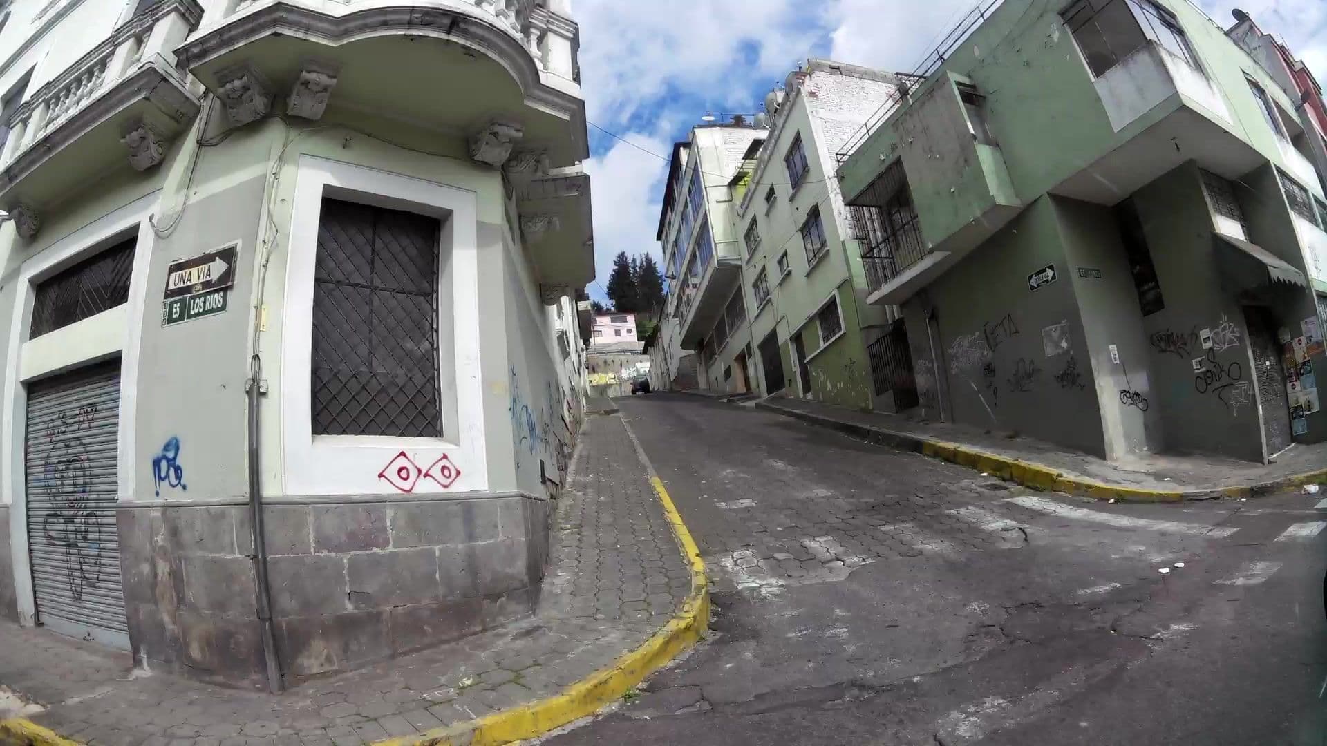 Street view near Chicago Hostal, Quito