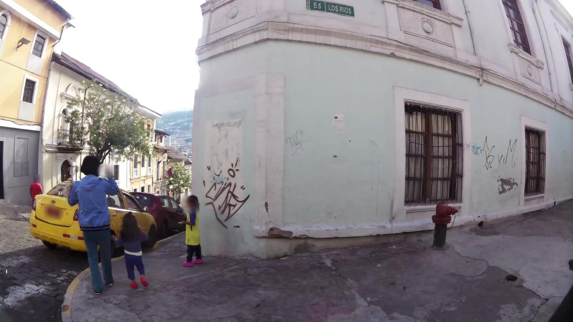 Street view near Secret Garden Quito, Quito