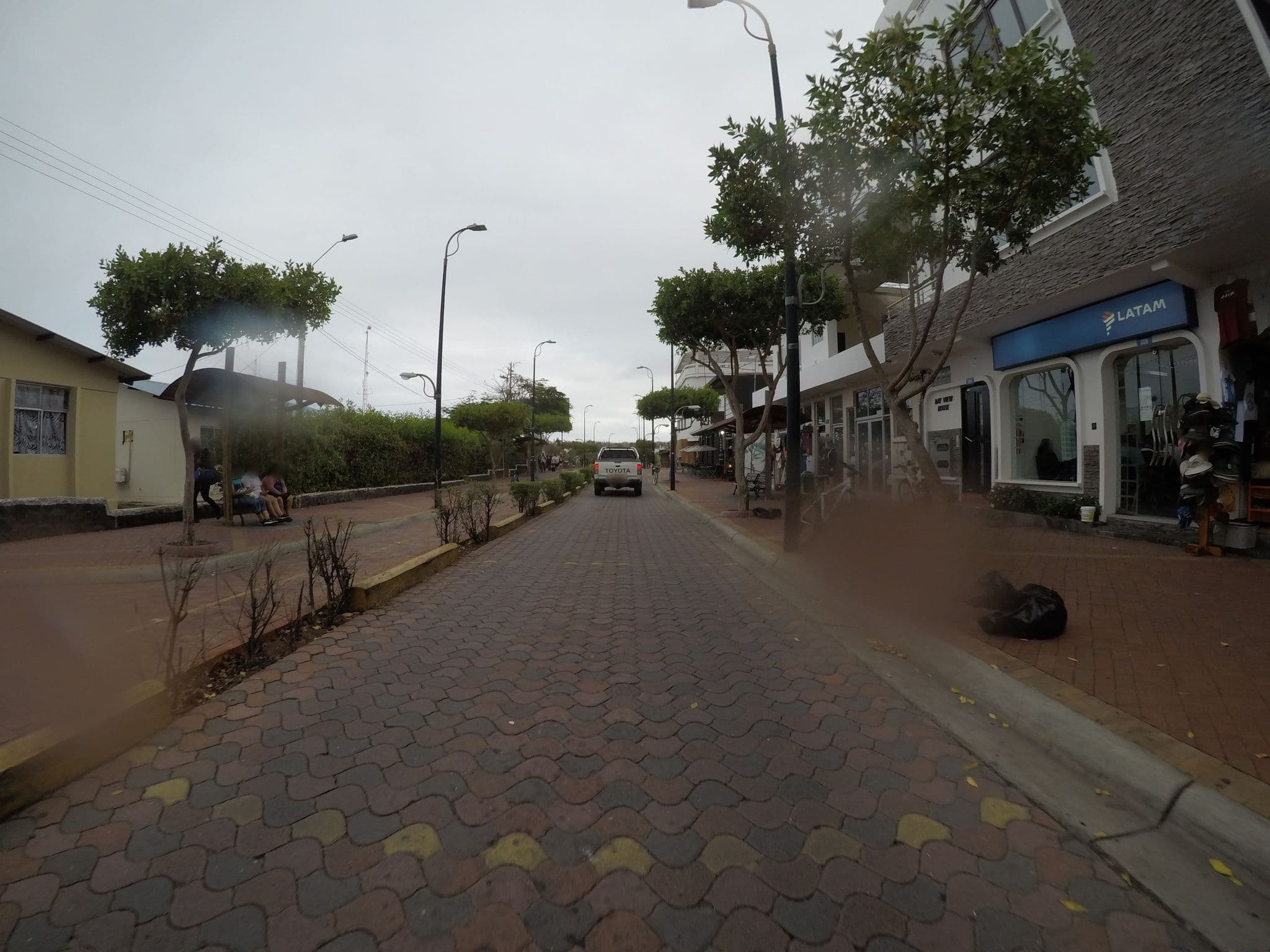 Street view near Elizabeth, Puerto Ayora — © chrisbeddow (CC BY-SA · Mapillary)