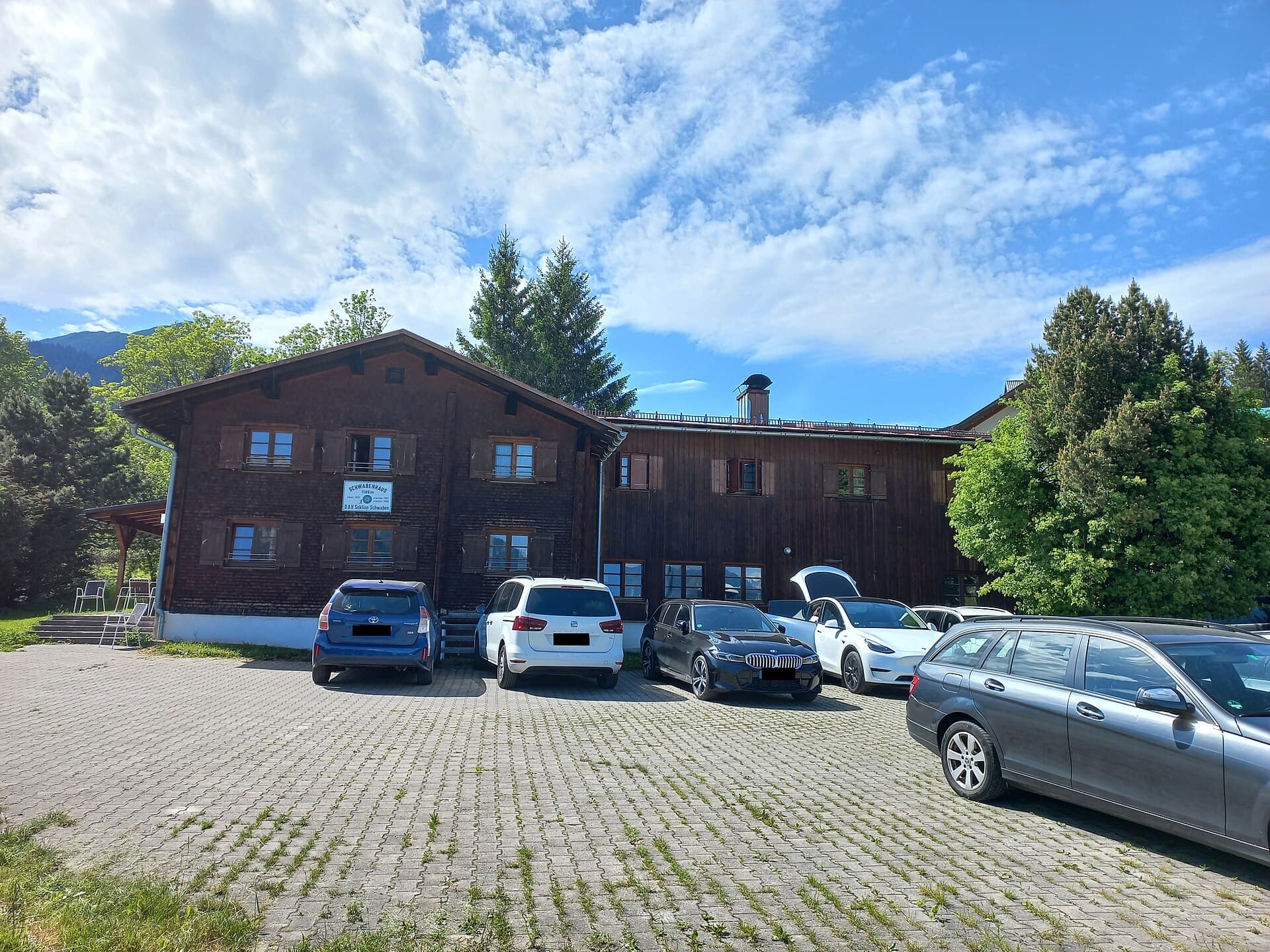 Schwabenhaus (via Wikimedia Commons, CC BY-SA 4.0)