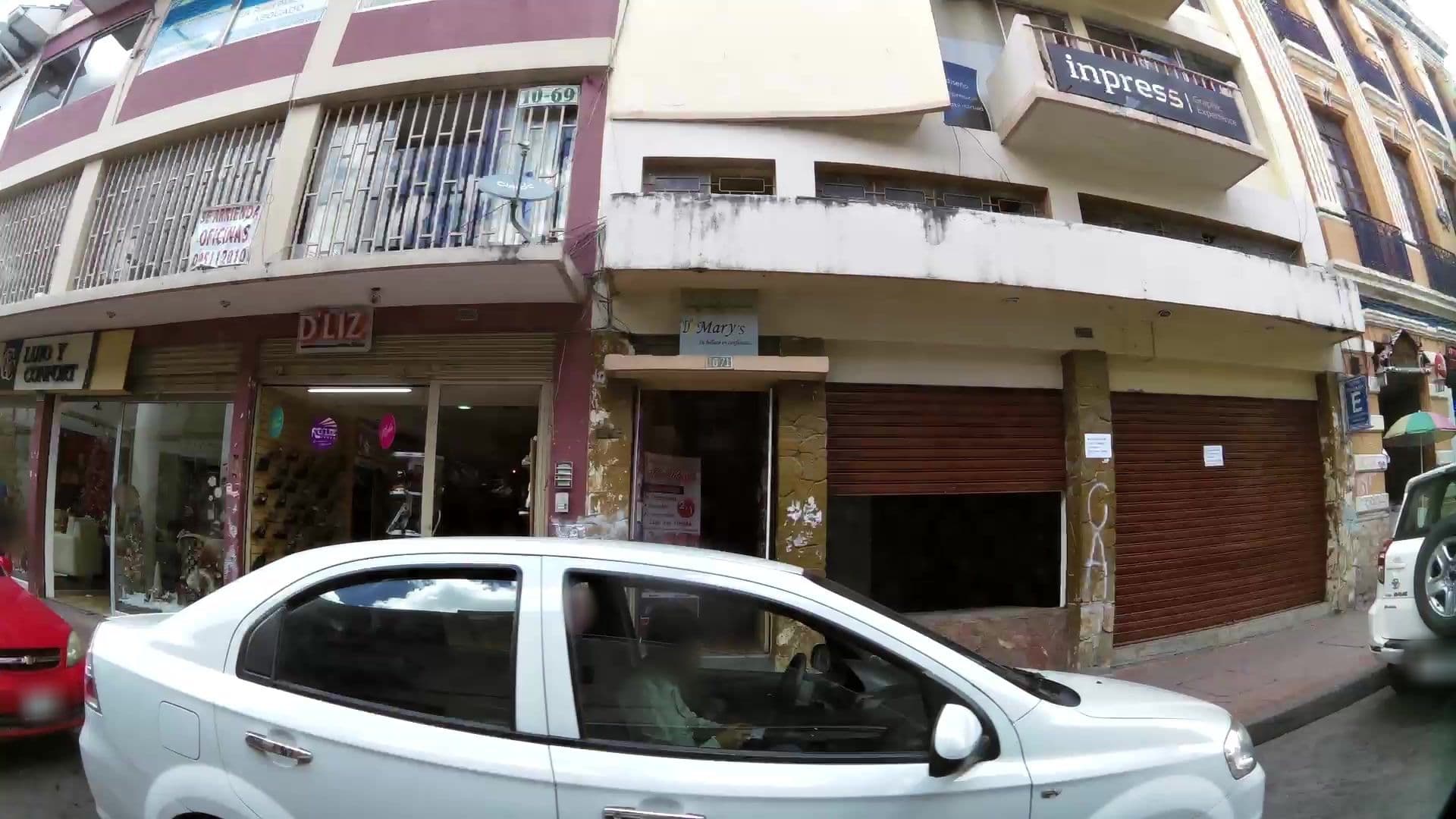 Street view near Felicia Hotel, Cuenca