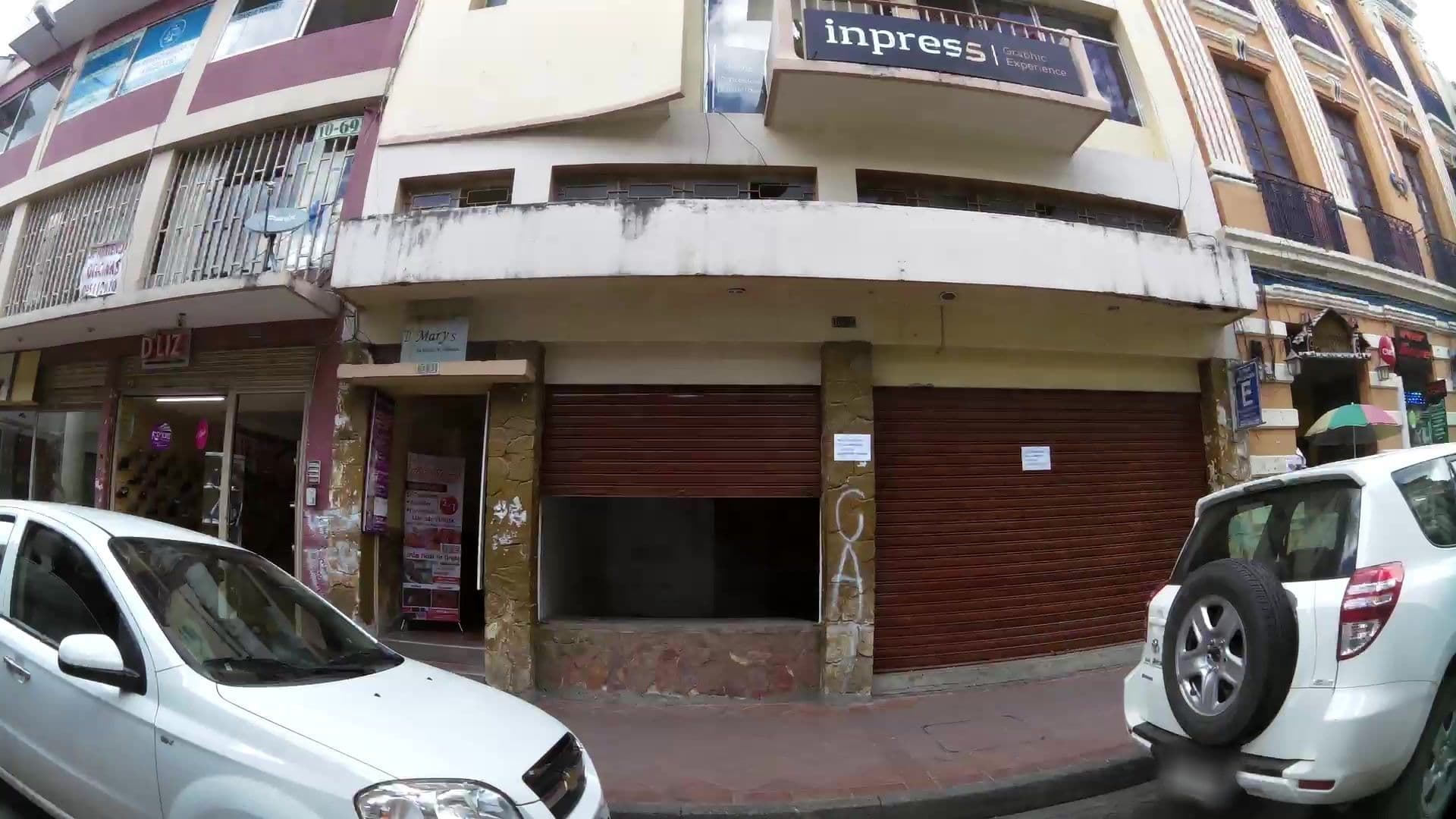Street view near Chat Noir Hotel, Cuenca