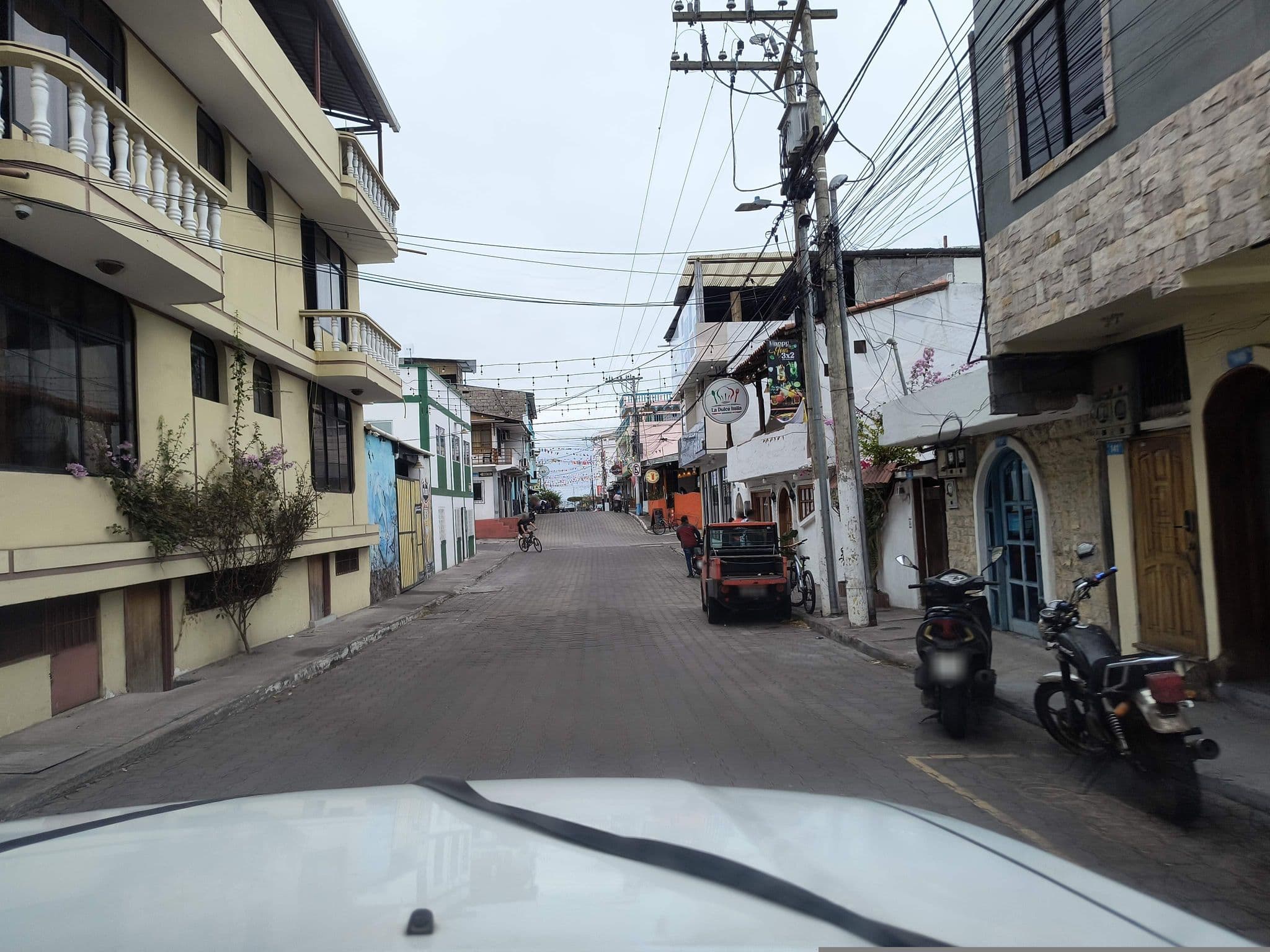 Street view near Red Booby, Puerto Ayora — © mapeadora (CC BY-SA · Mapillary)
