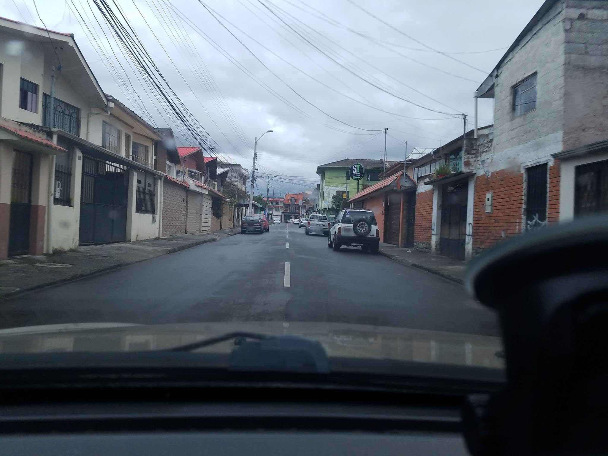 Street view near Hostal Casa Reyes, Cuenca