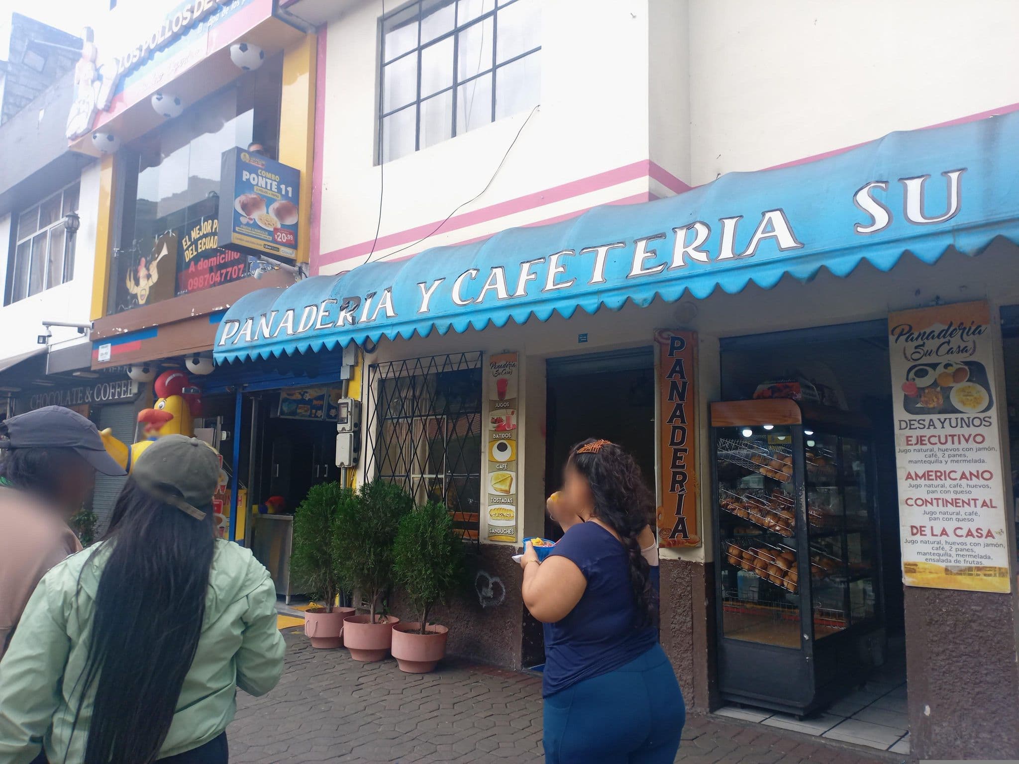Street view near Hostal Nomada, Baños