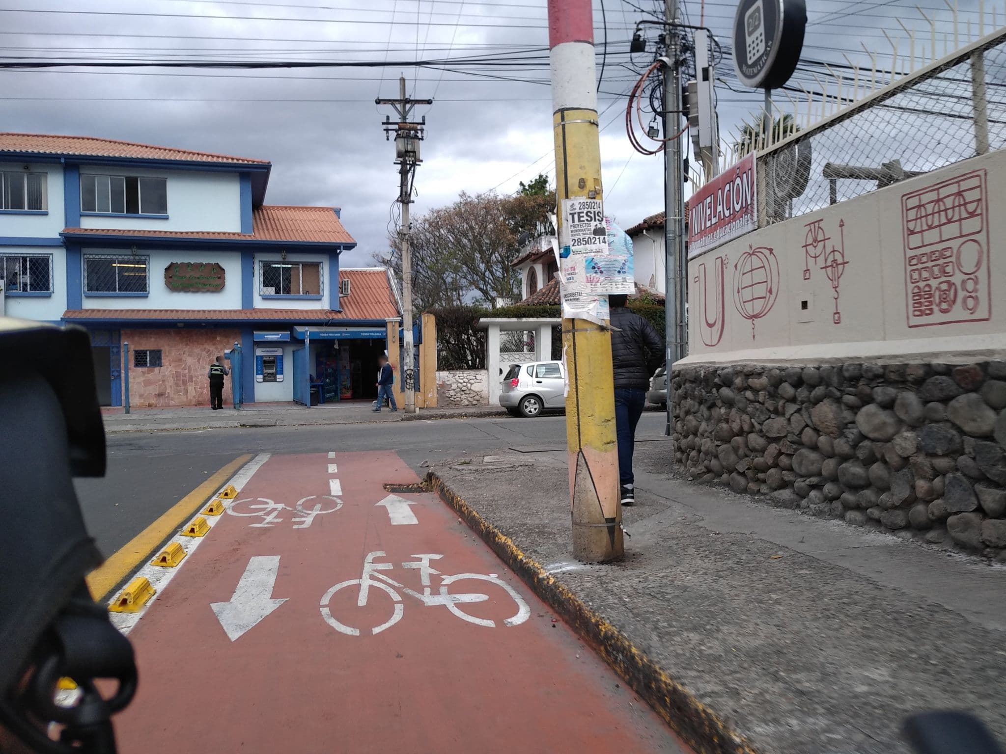 Street view near Nass hoteles, Cuenca