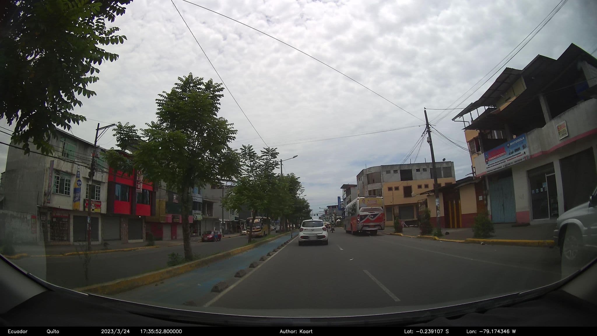 Street view near DORADO, Santo Domingo de los Colorados — © kaart_2 (CC BY-SA · Mapillary)