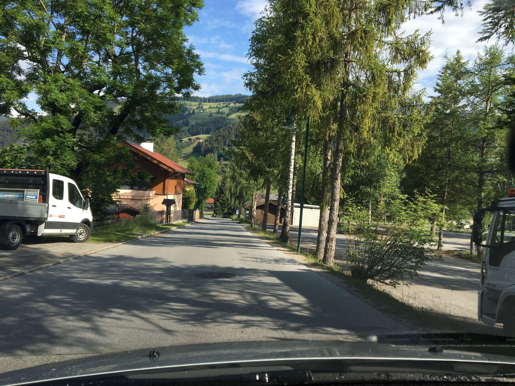 Street view near Haus Adelheit, Hof — © chicc0 (CC BY-SA · Mapillary)