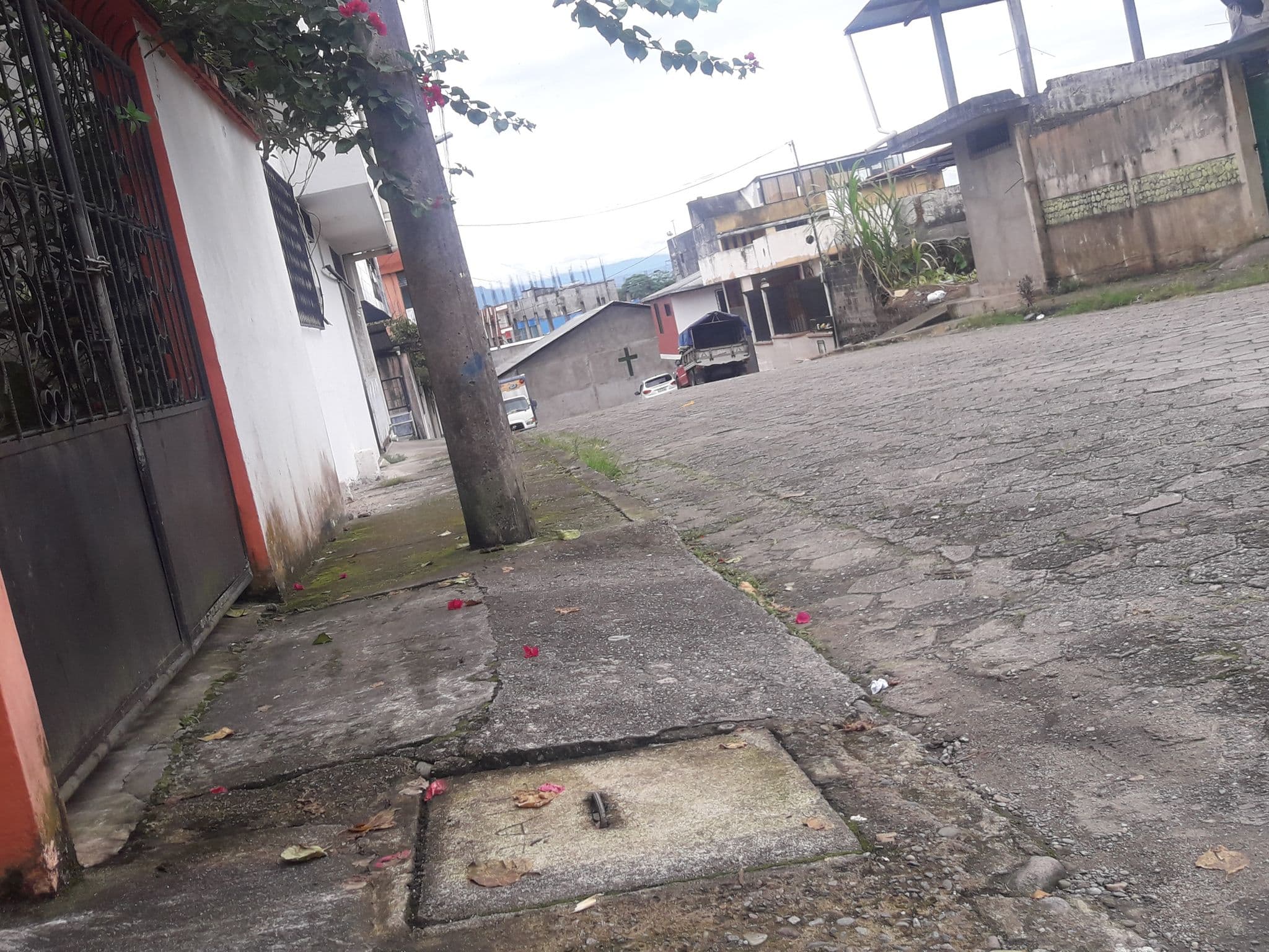 Street view near Pumarosa, Tena — © yesenia22 (CC BY-SA · Mapillary)