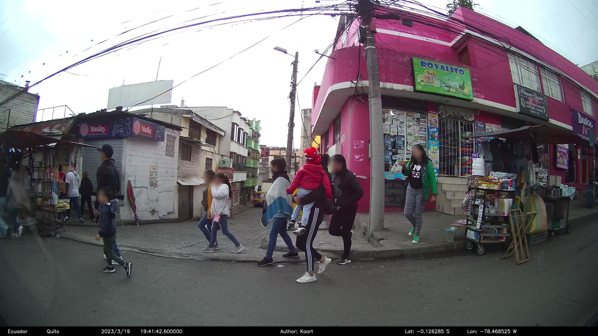 Street view near Familie Zova, Pomasqui
