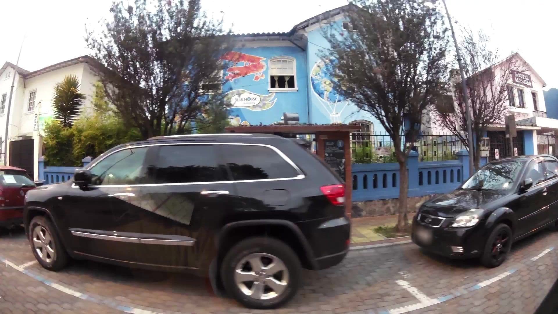 Street view near Blue House Hostel, Quito