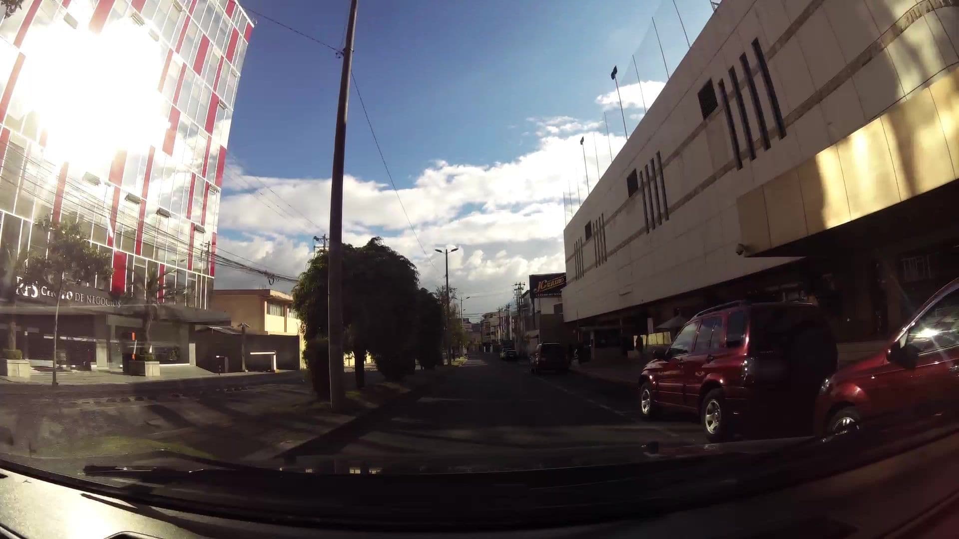 Street view near Swiss Hotel, Quito
