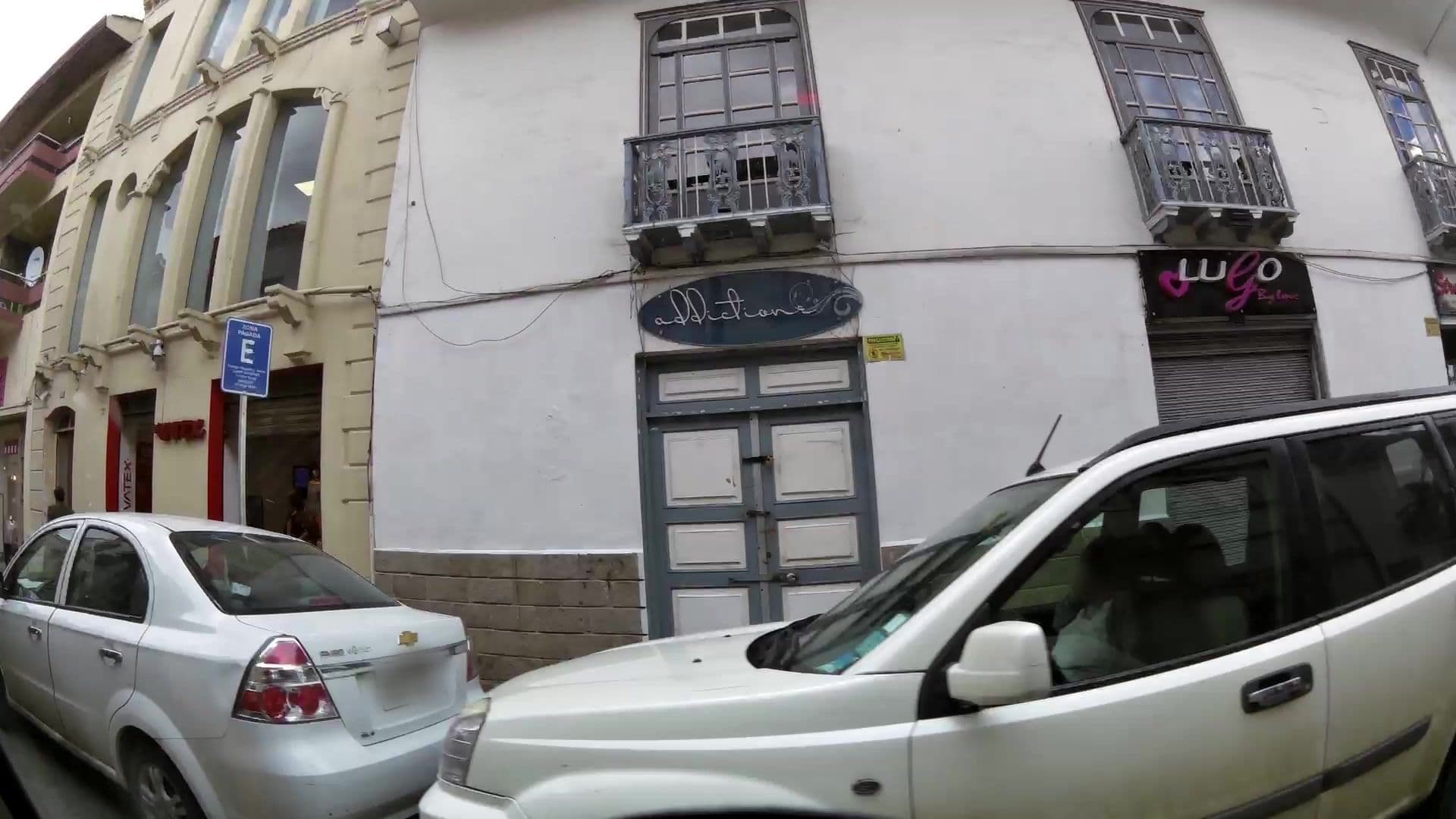 Street view near Hostal Chordeleg, Cuenca