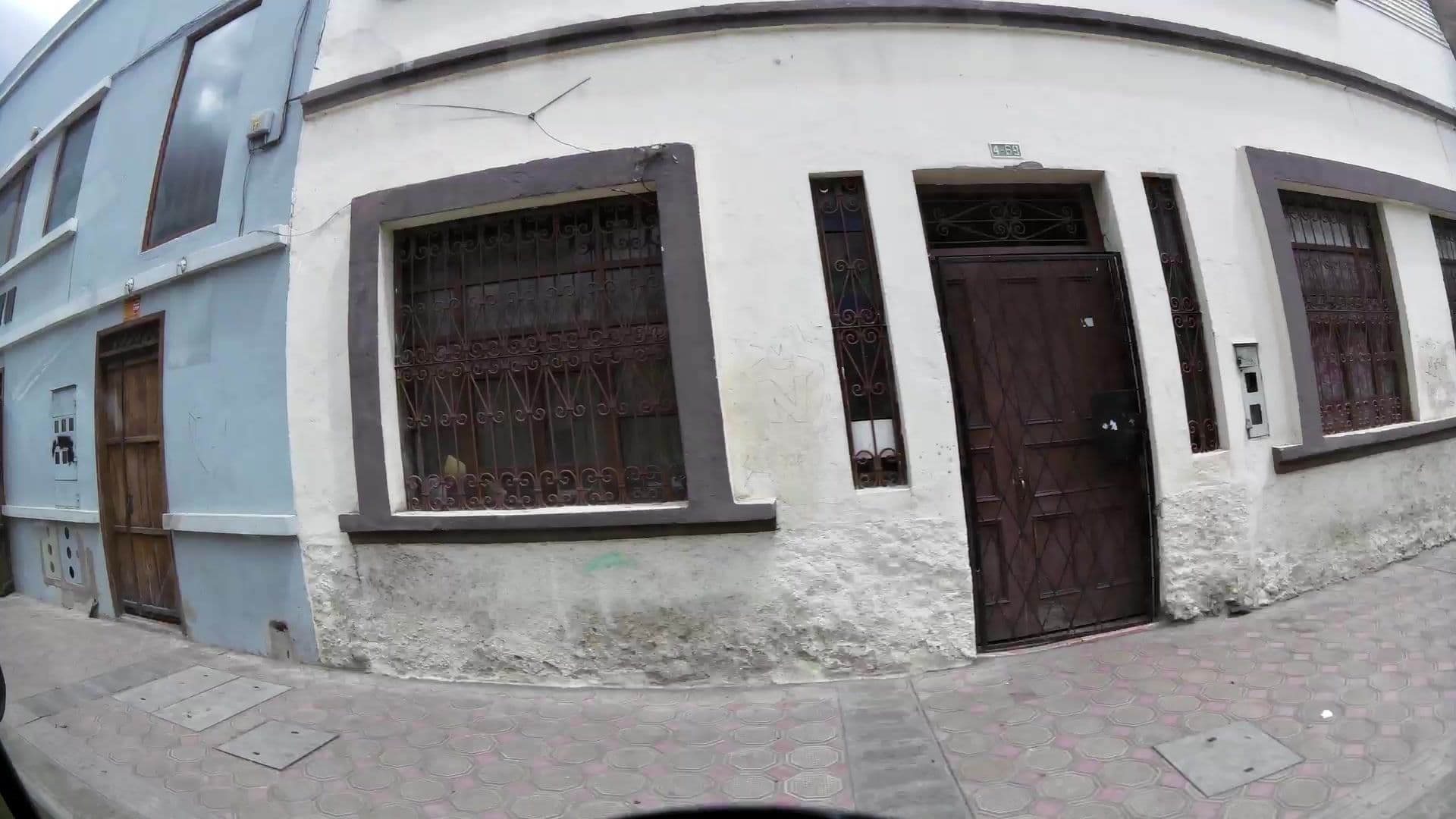 Street view near Wild Monkey Hostal, Cuenca