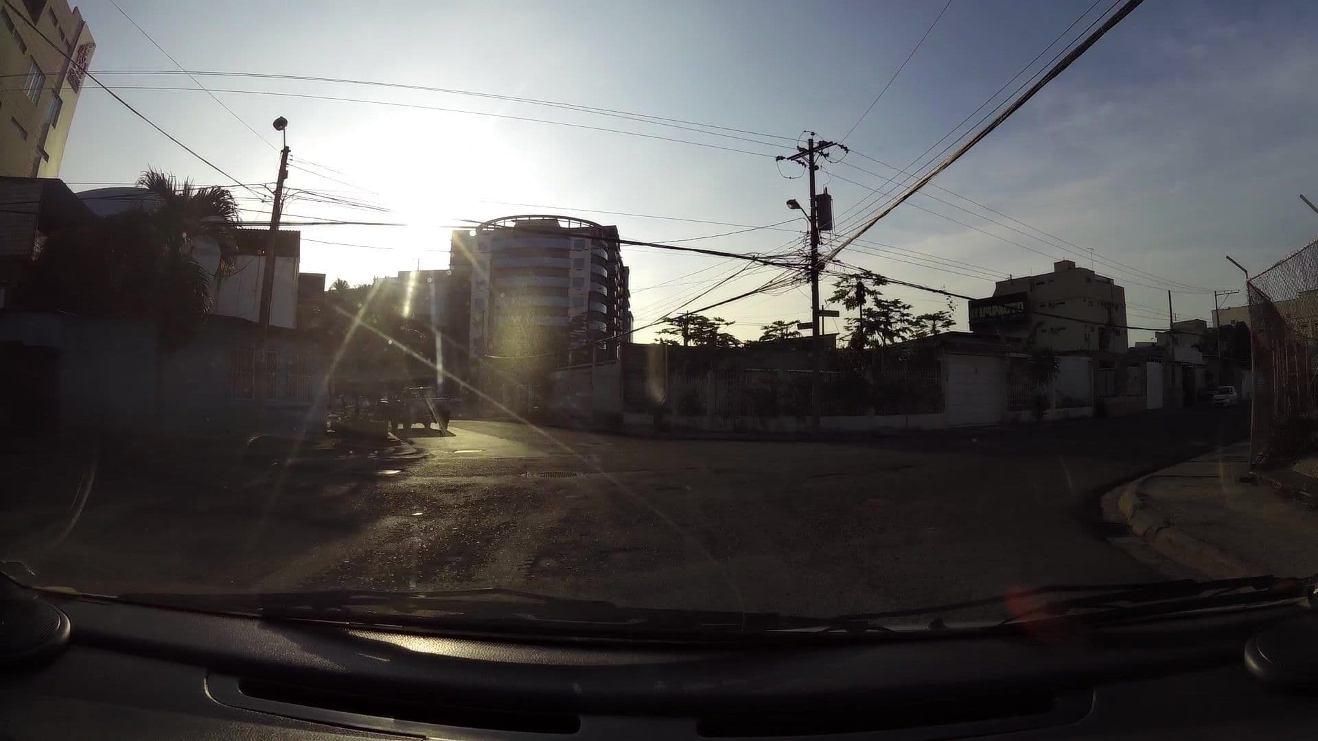 Street view near Hostal Macaw, Guayaquil