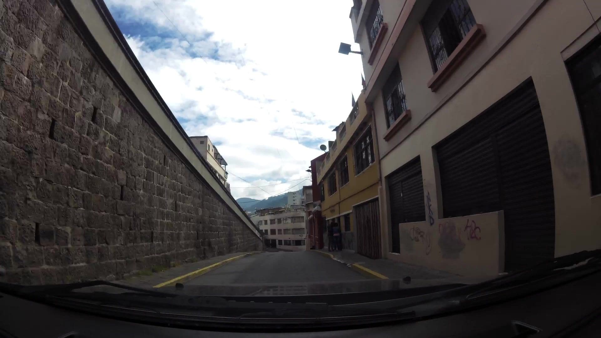 Street view near Hostal Rincon de la Alameda 2, Quito