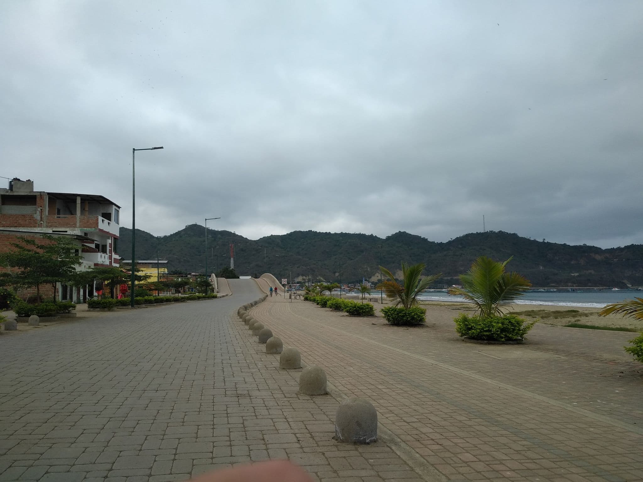 Street view near Playa Sur, Jipijapa — © nomadmapper (CC BY-SA · Mapillary)
