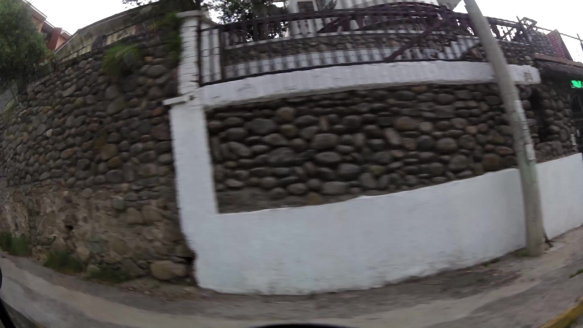 Street view near Chasky wasi, Cuenca