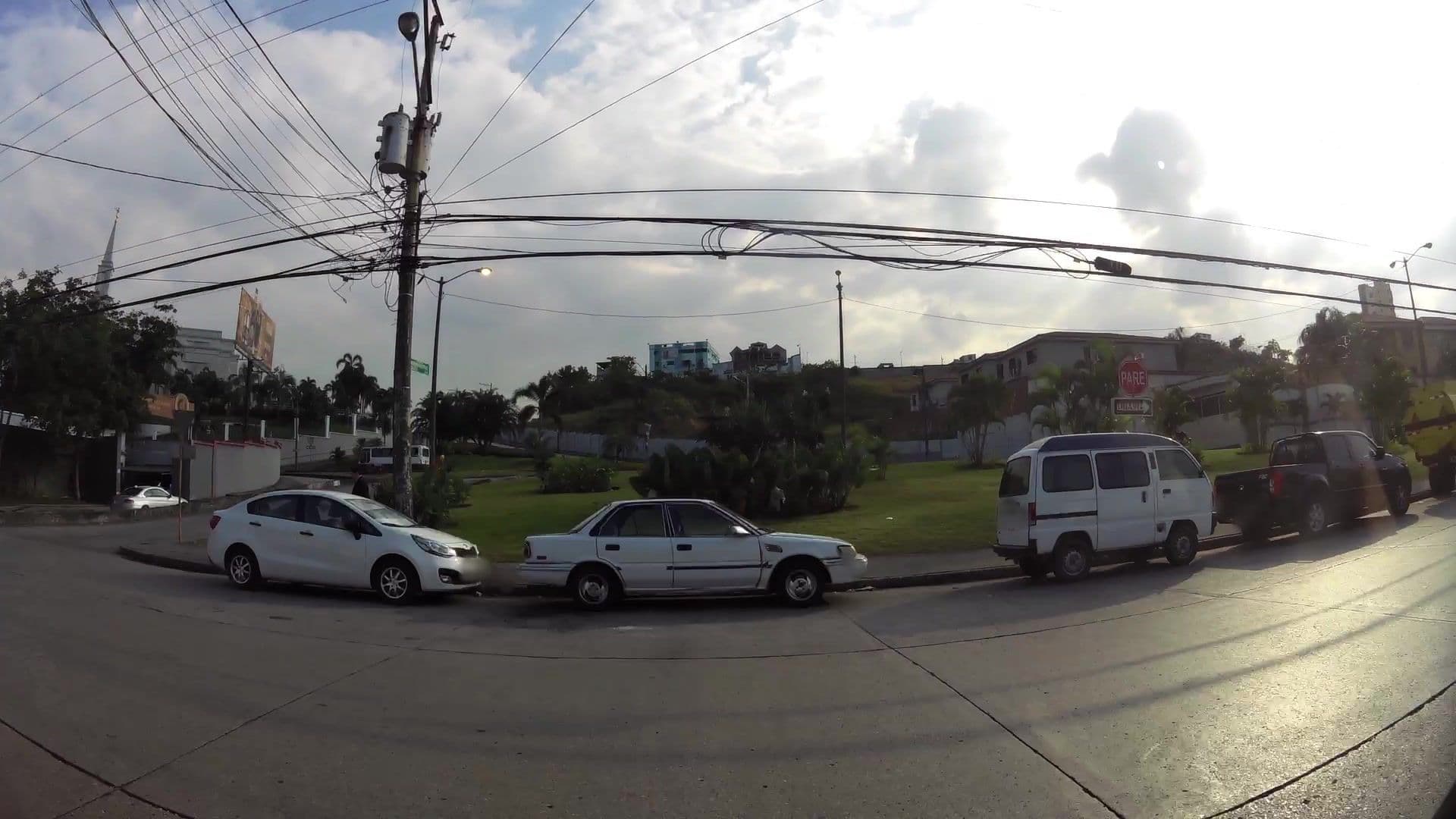 Street view near Jardines del Salado 3, Guayaquil — © kaartcam (CC BY-SA · Mapillary)