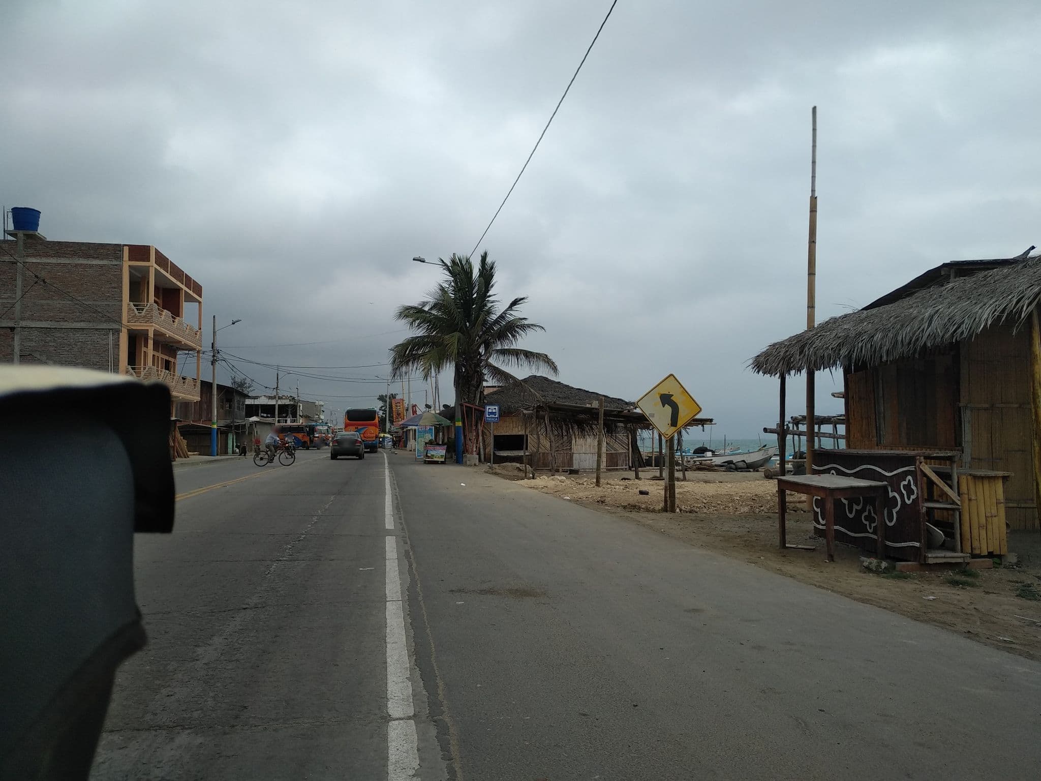 Street view near Cabañas Oasis de San Pablo, Santa Elena — © nomadmapper (CC BY-SA · Mapillary)