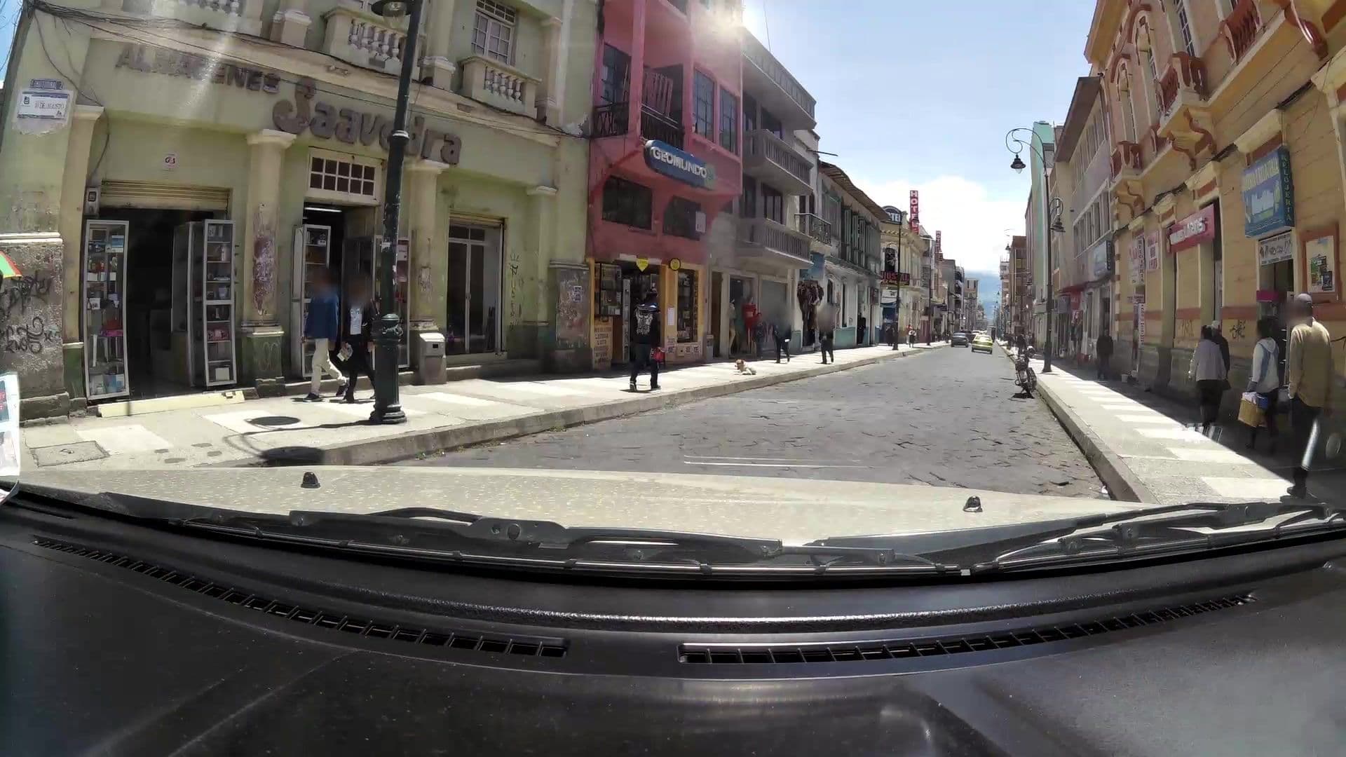 Street view near Hotel El Libertador, Riobamba — © kaartcam (CC BY-SA · Mapillary)