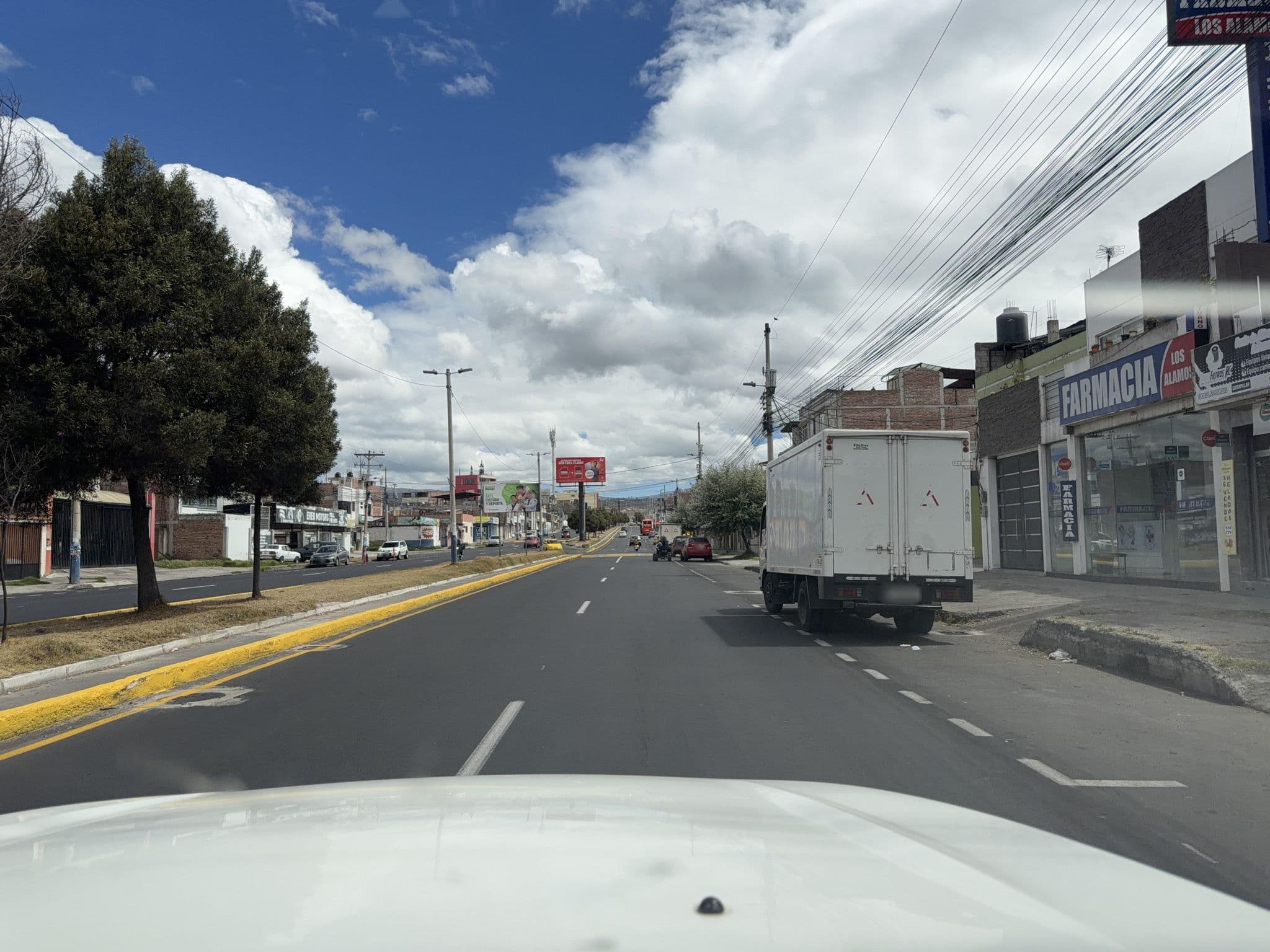 Street view near Edificio Ana Pau, Riobamba — © Bry_im (CC BY-SA · Mapillary)