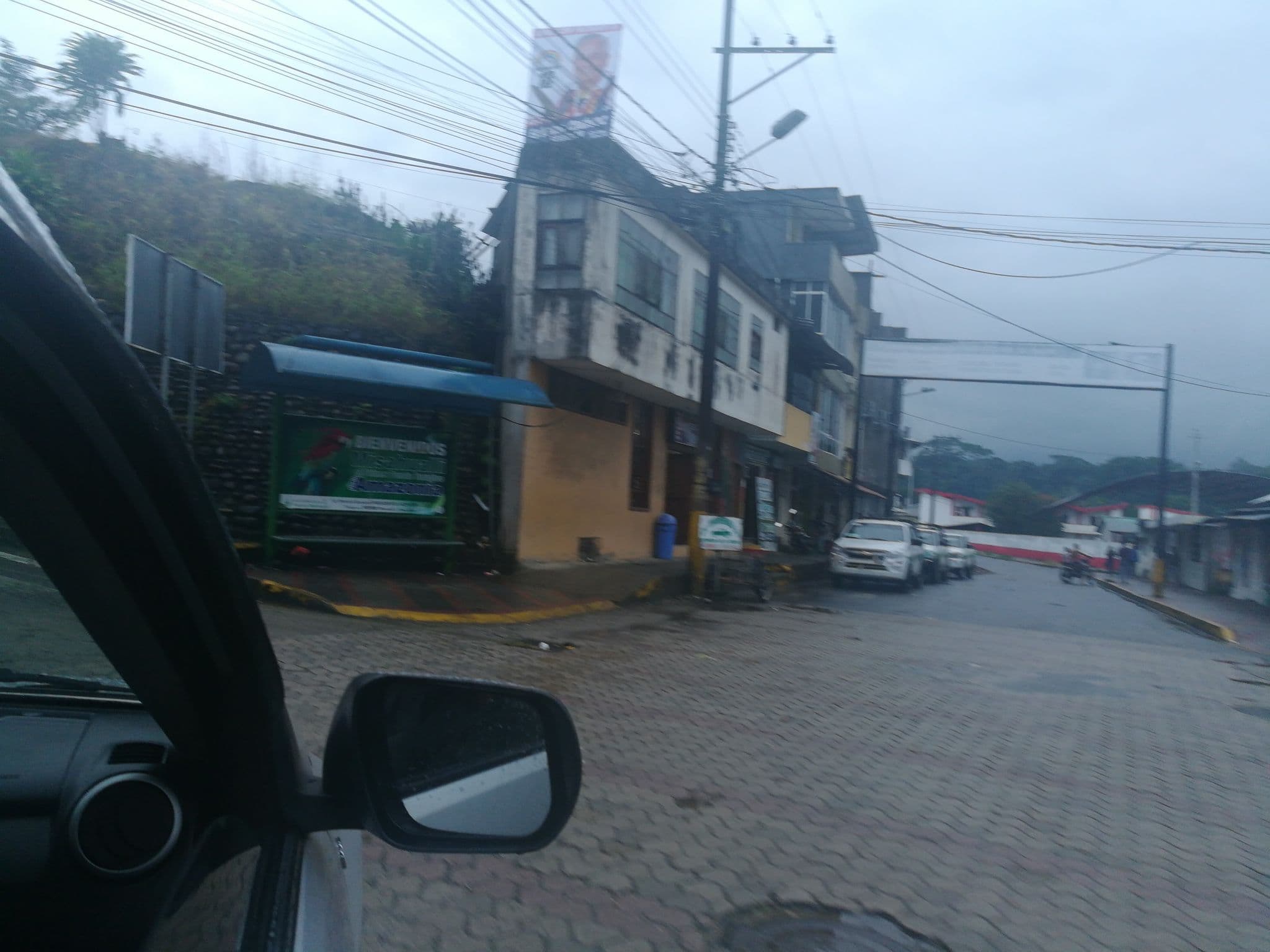 Street view near Hotel Amazon Green, Tena — © CarluchiTena (CC BY-SA · Mapillary)
