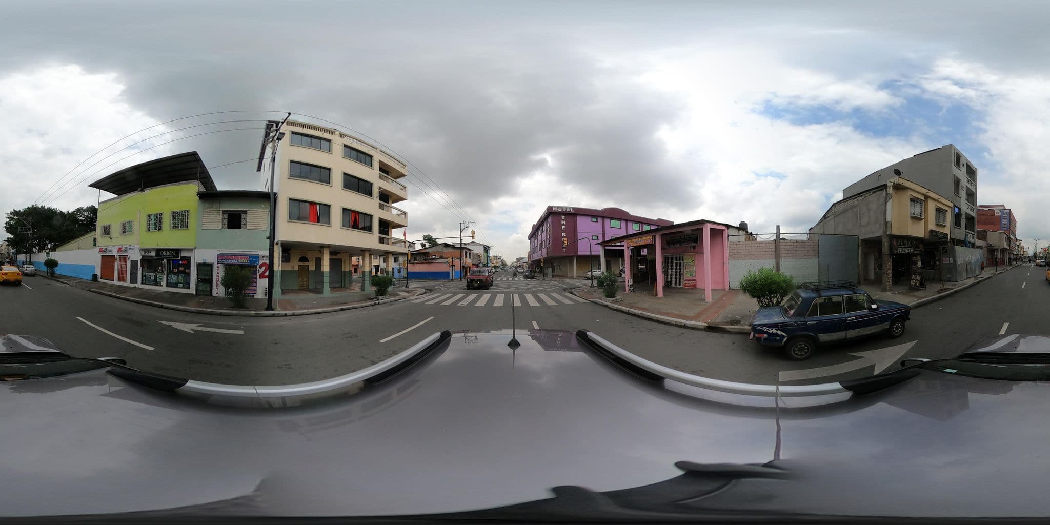 Street view near The Best, Guayaquil — © kaart_2 (CC BY-SA · Mapillary)