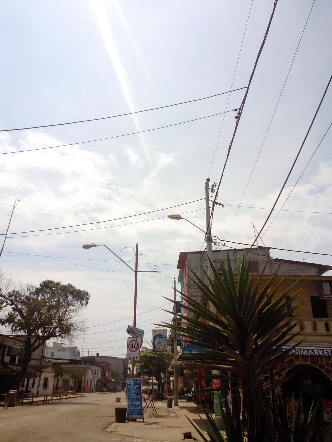 Street view near Bamboo By The Beach, Santa Elena — © reisender (CC BY-SA · Mapillary)