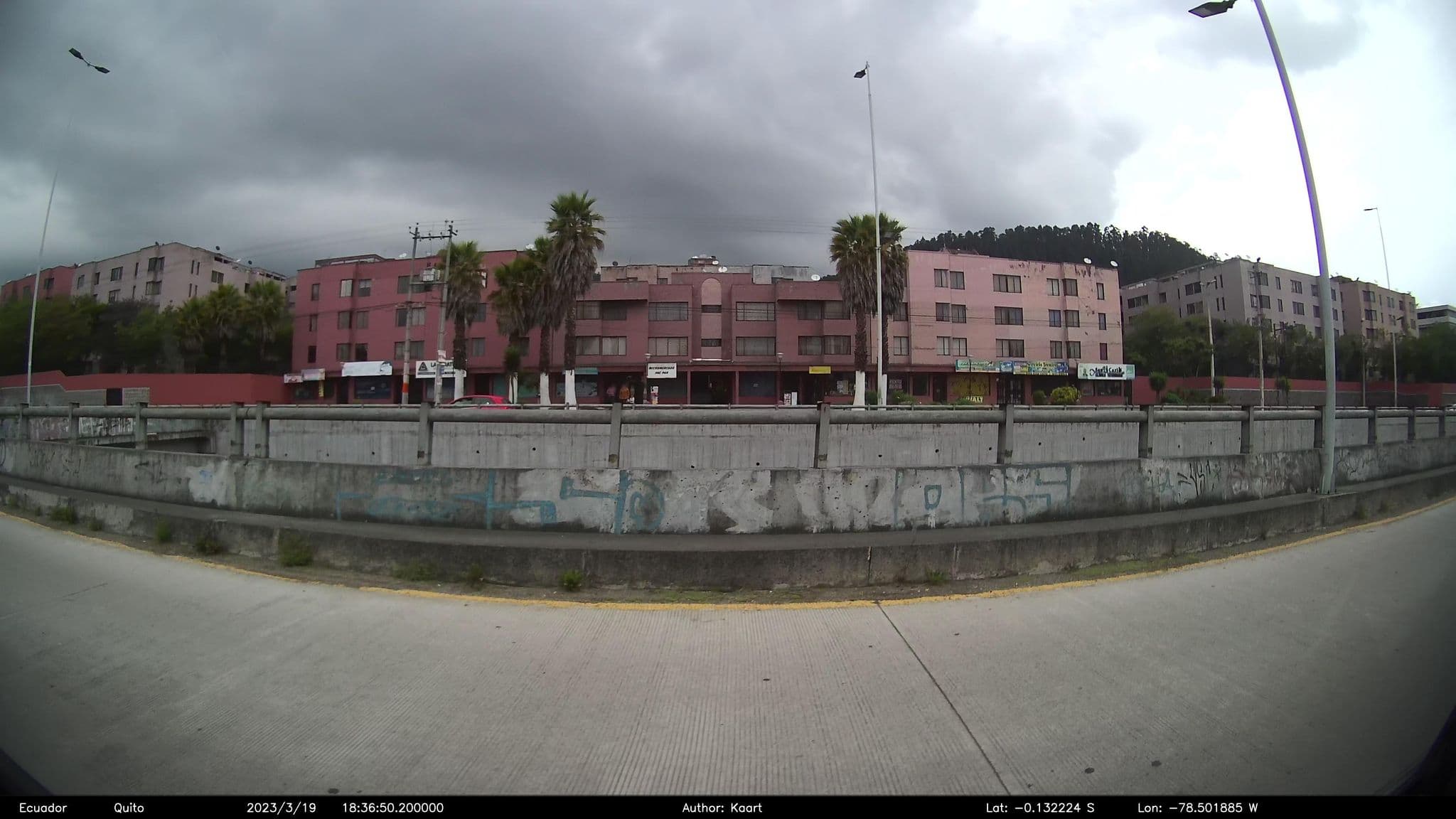 Street view near Conjunto Cordillera, Pomasqui