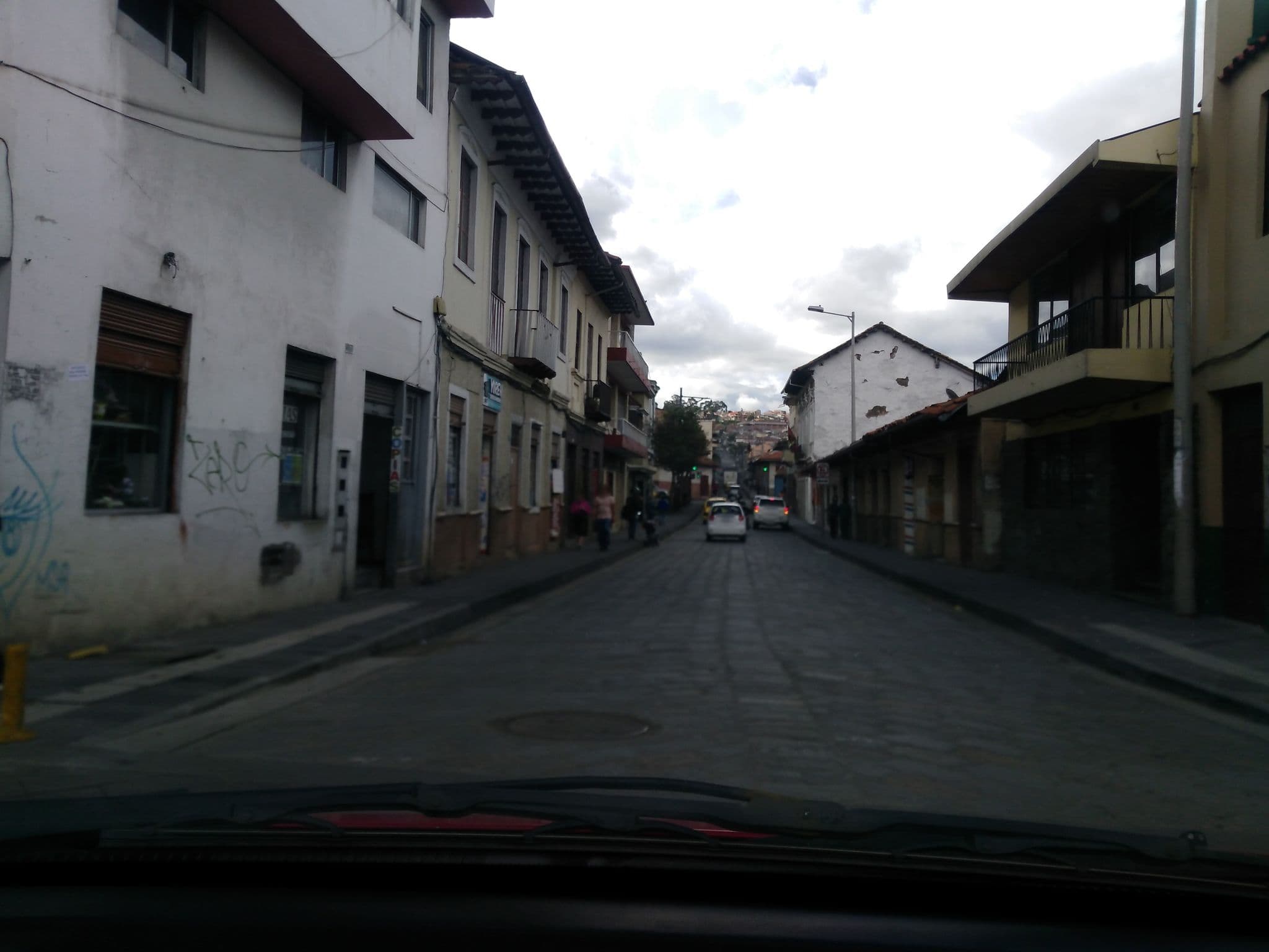 Street view near Casa Luz Maria, Cuenca