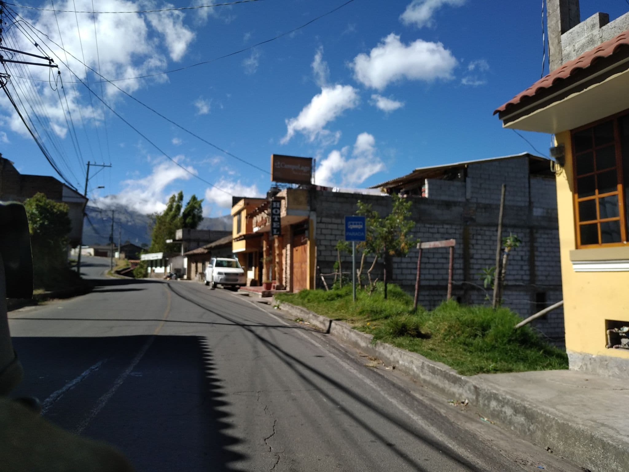 Street view near Campo Lago, Otavalo — © nomadmapper (CC BY-SA · Mapillary)