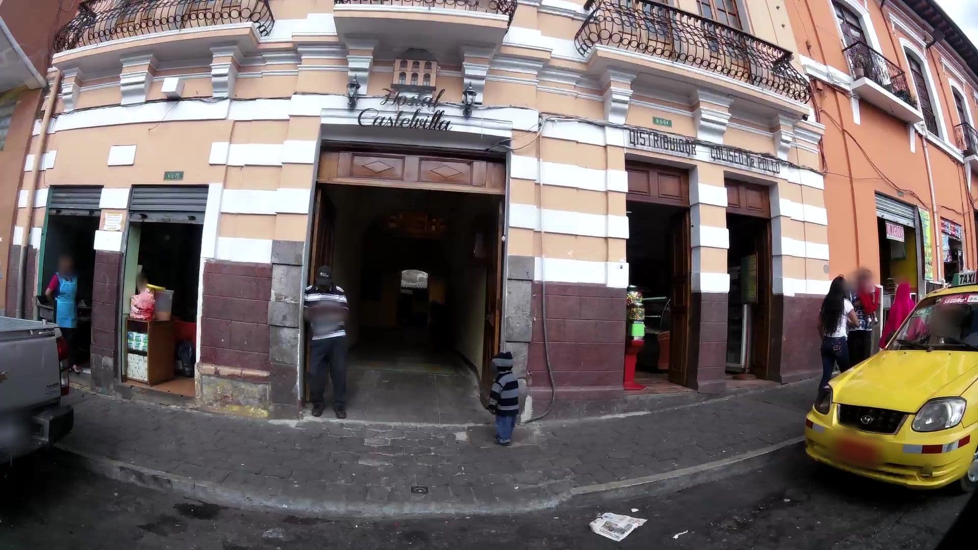 Street view near Community Hostel, Quito