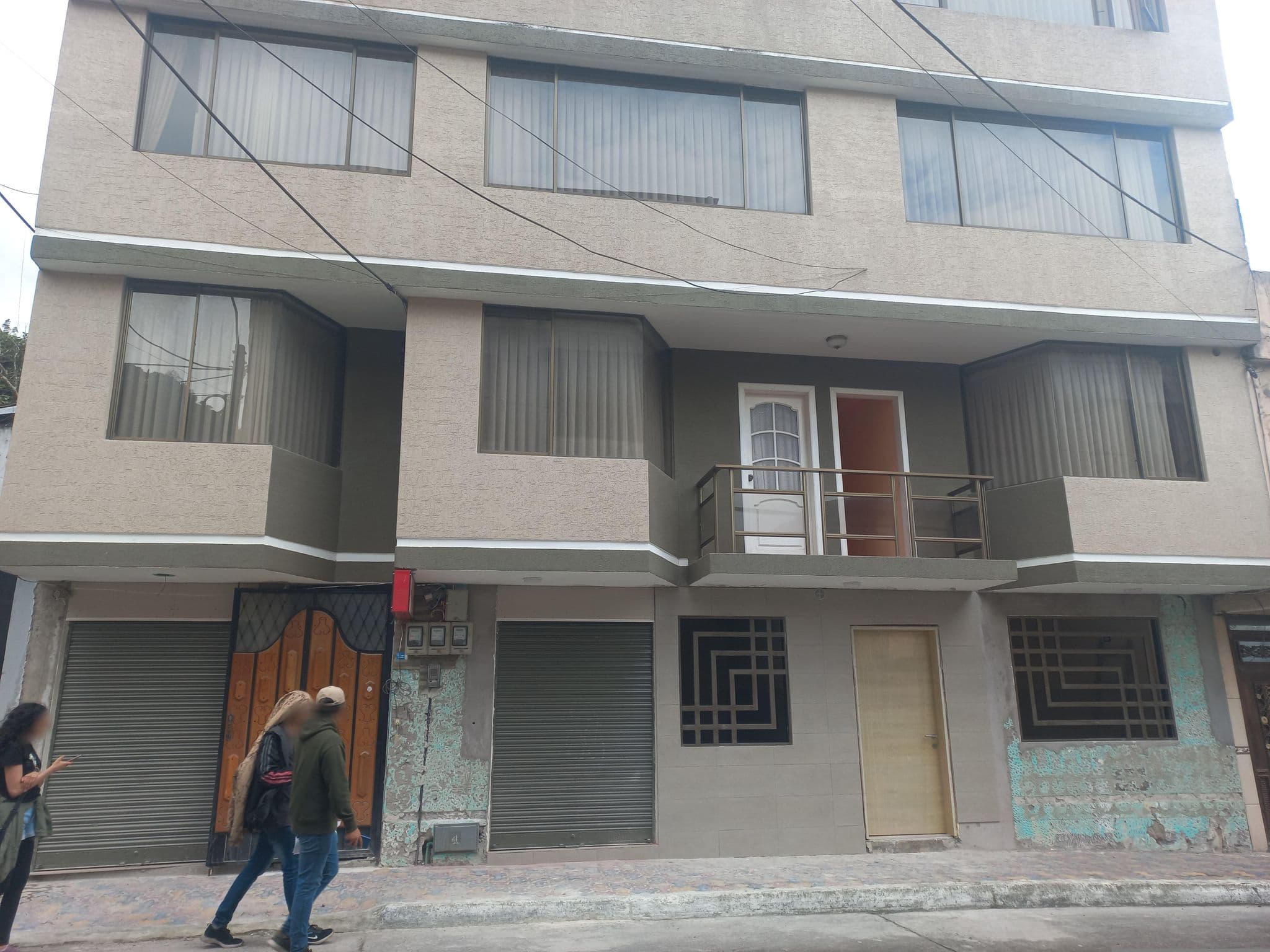 Street view near Hostal Rossy, Baños
