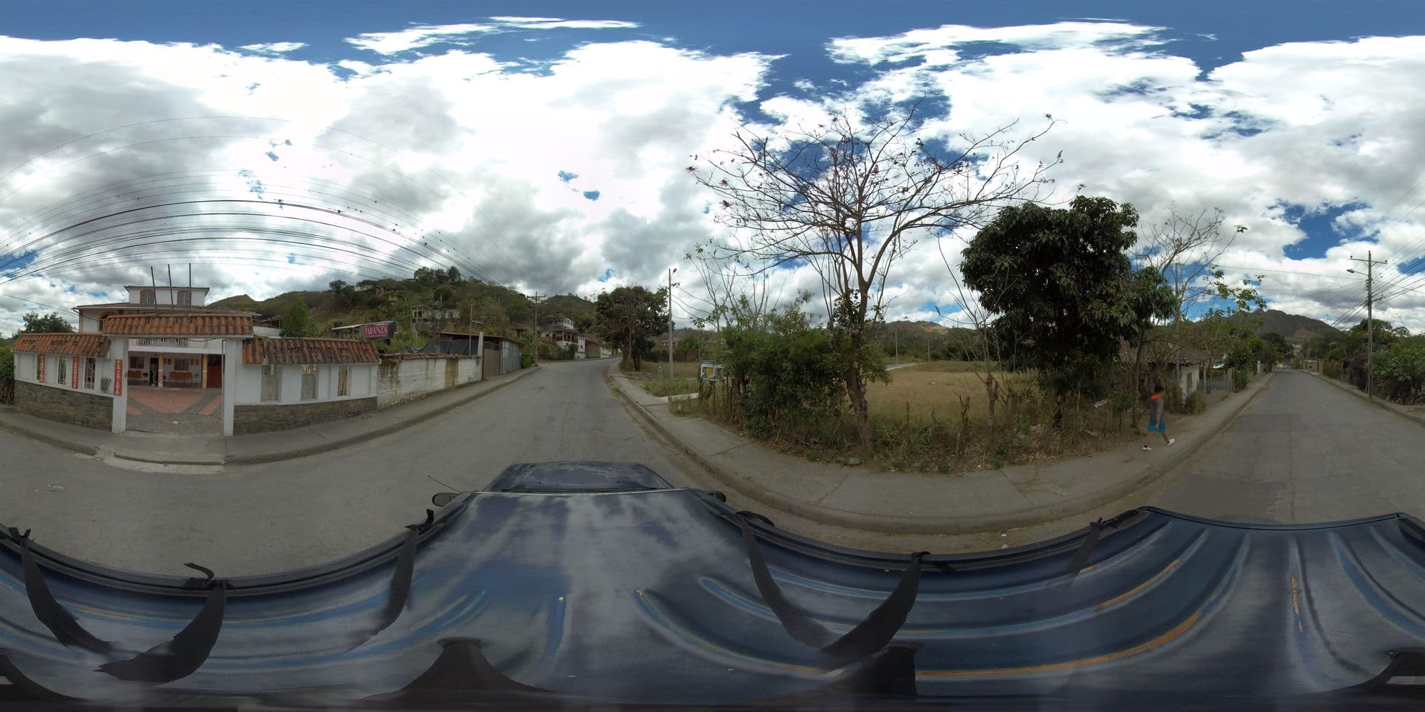 Street view near Hostal Taranza, Loja
