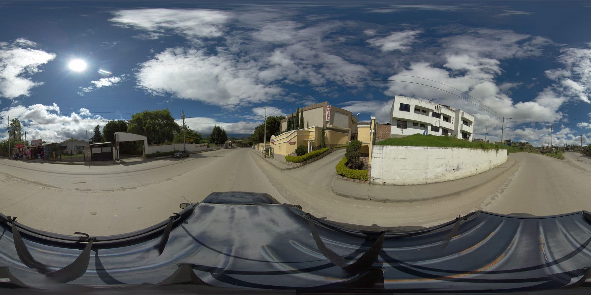 Street view near CASIkeNO, Loja — © sig_eerssa (CC BY-SA · Mapillary)