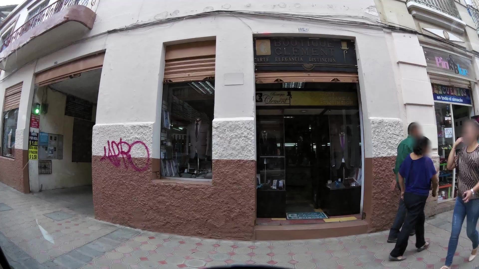 Street view near CasaSan Benito, Cuenca